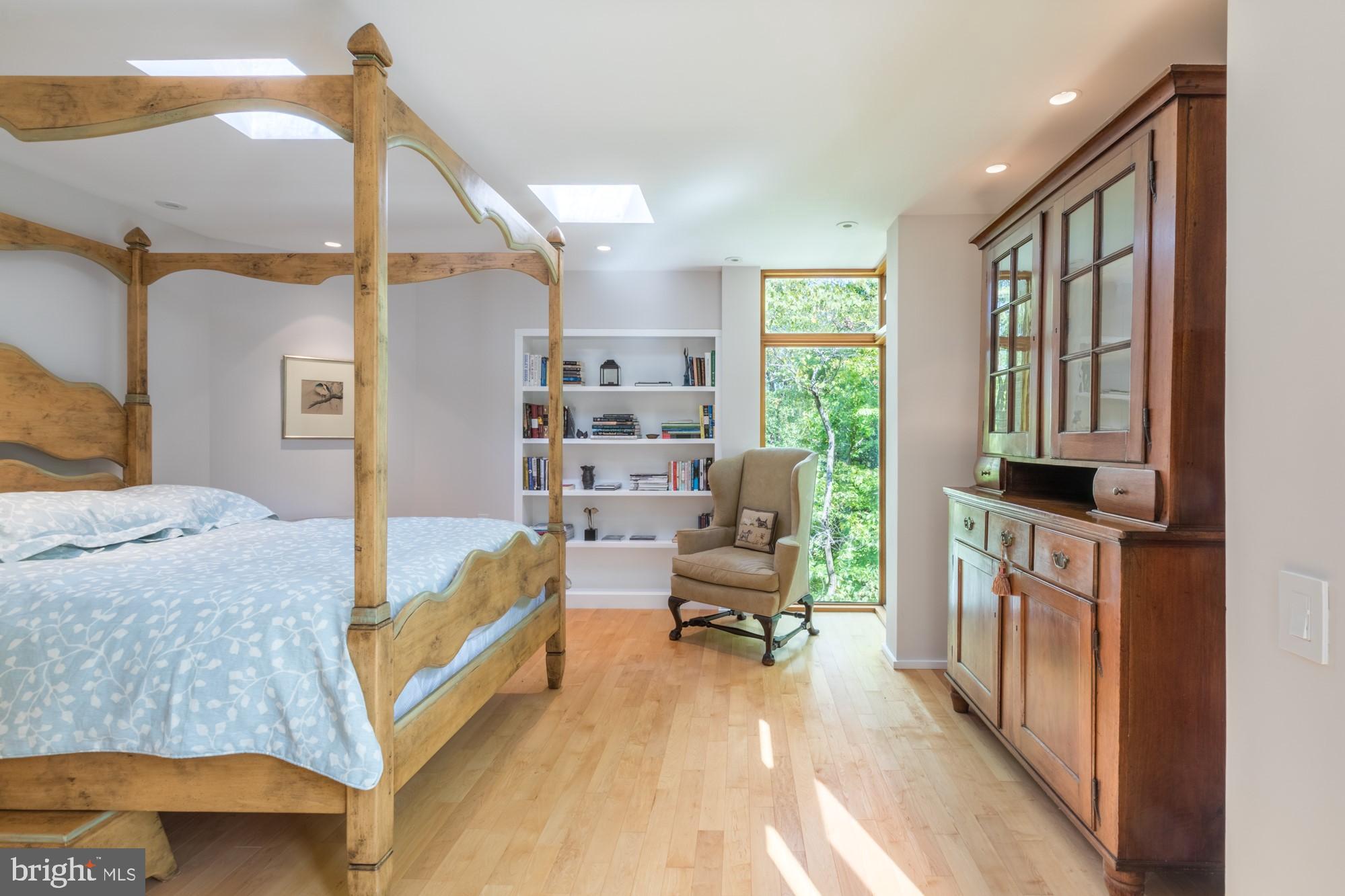 ARLINGWOOD - Residential