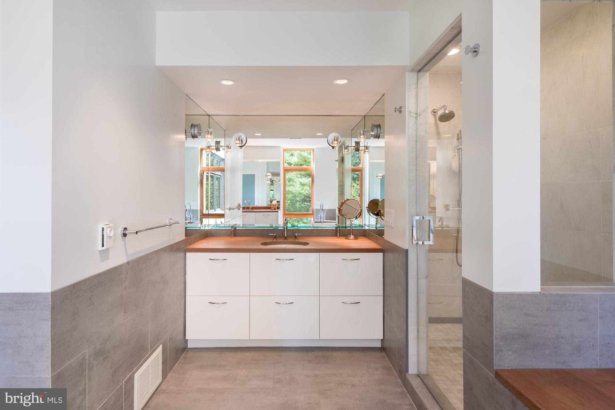 ARLINGWOOD - Residential