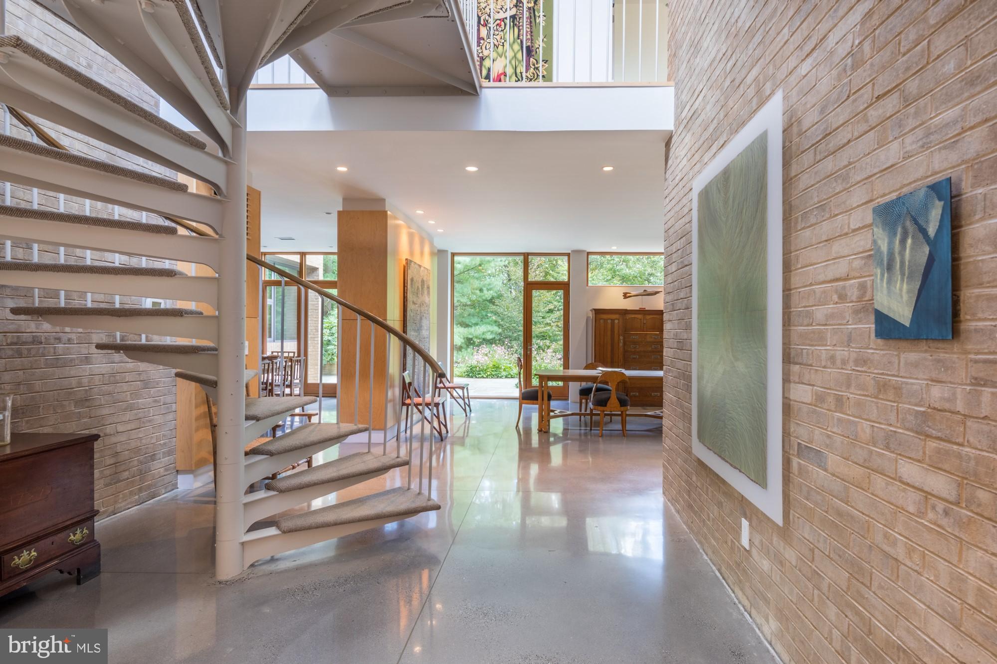 ARLINGWOOD - Residential