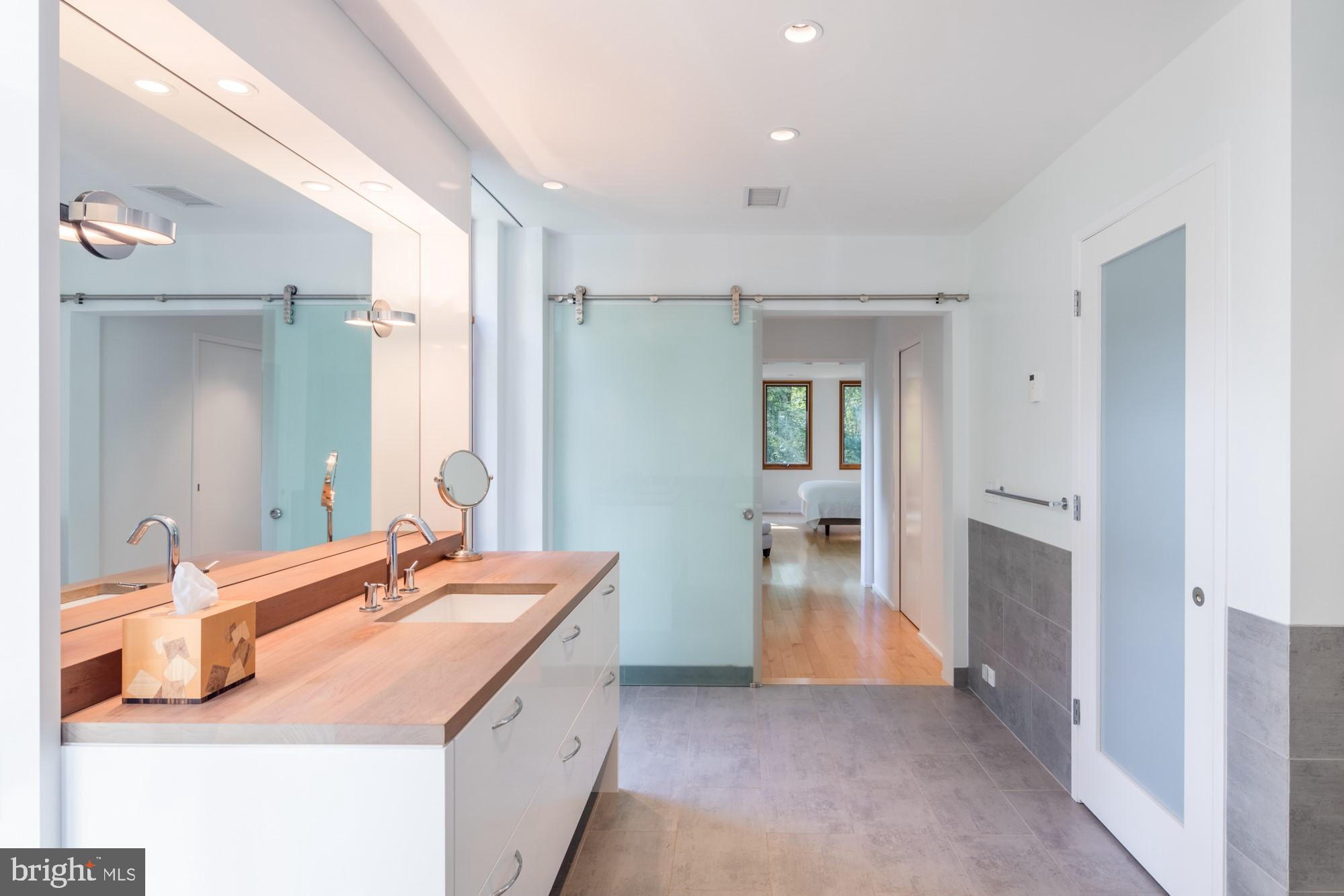 ARLINGWOOD - Residential