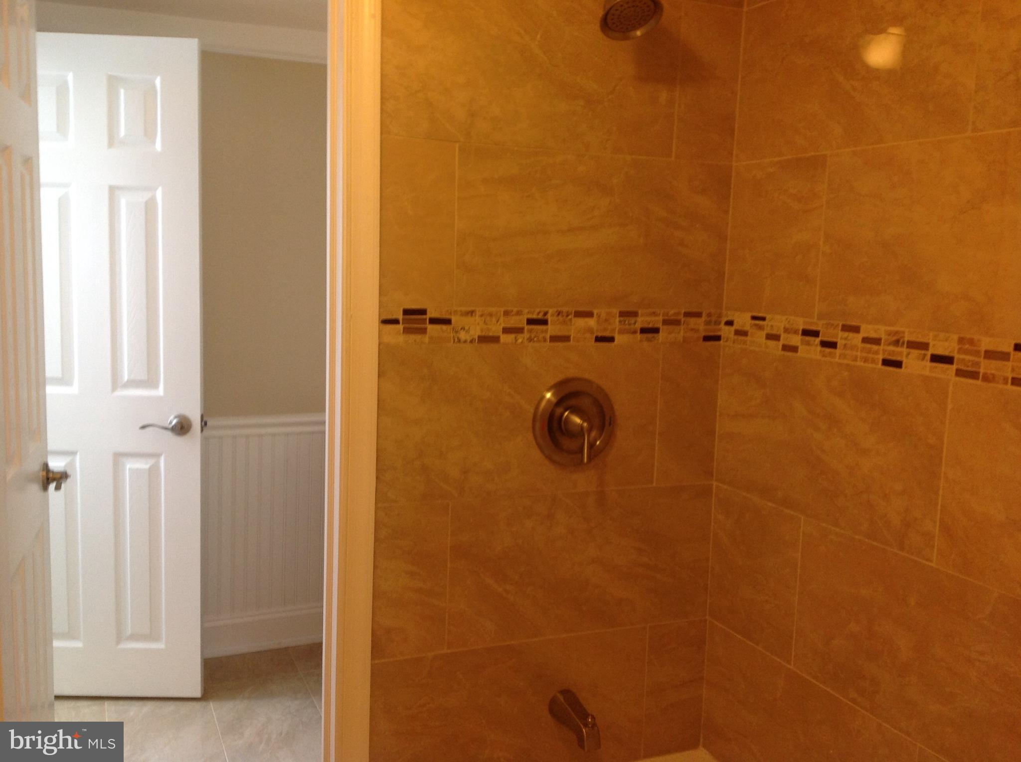 LAFAYETTE HILL - Residential Lease