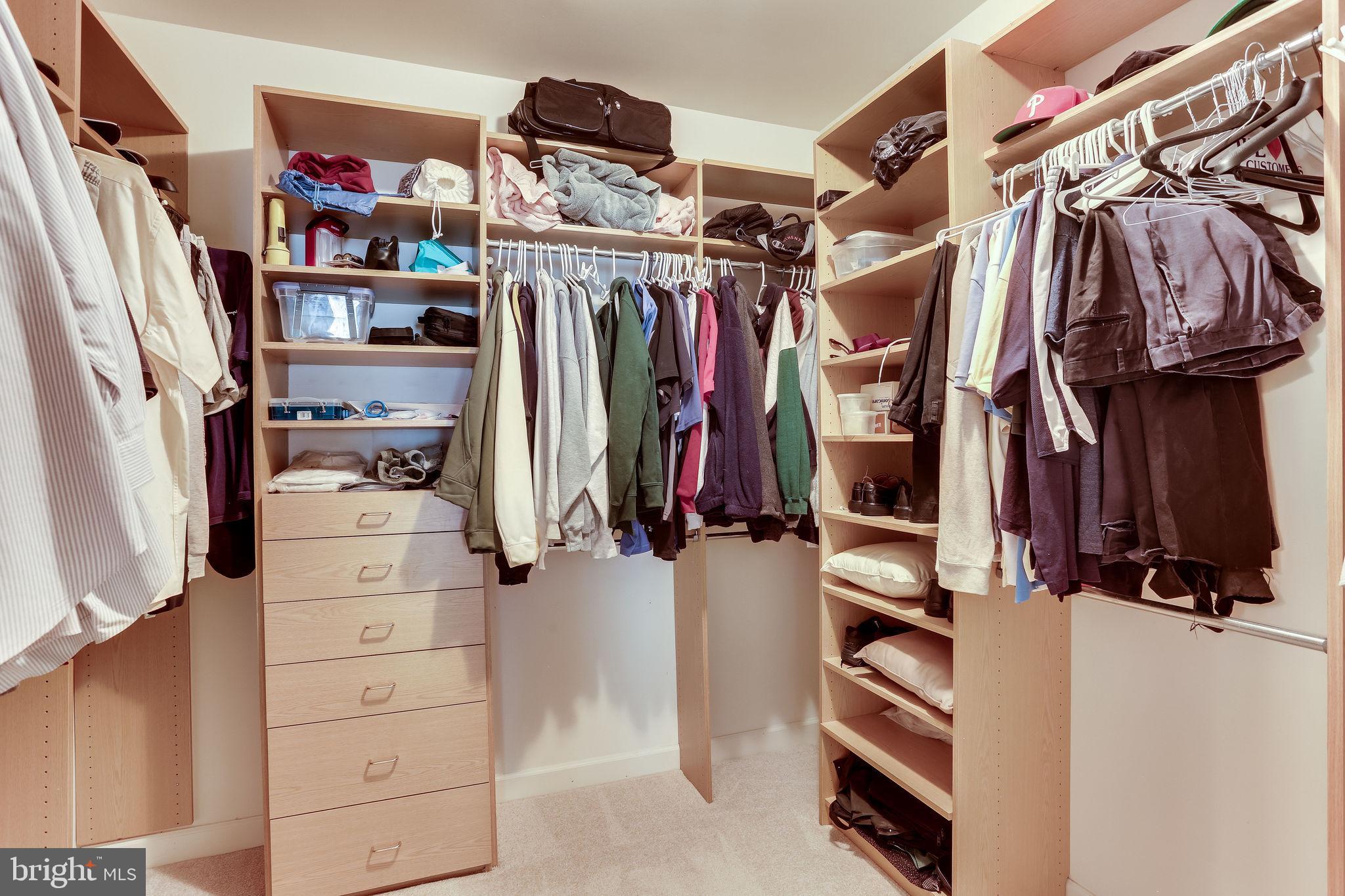 COURTHOUSE COMMONS - Residential