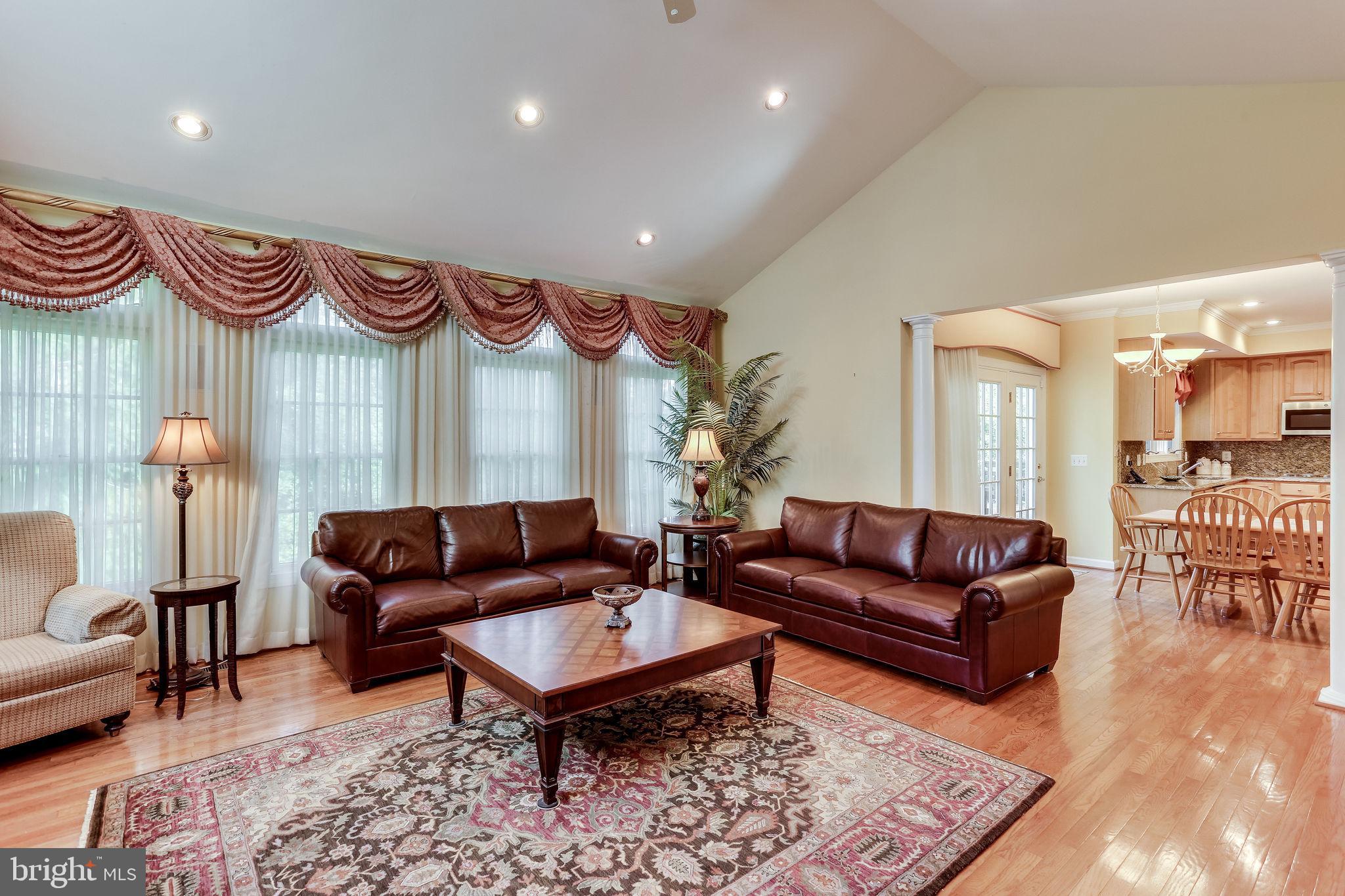 COURTHOUSE COMMONS - Residential