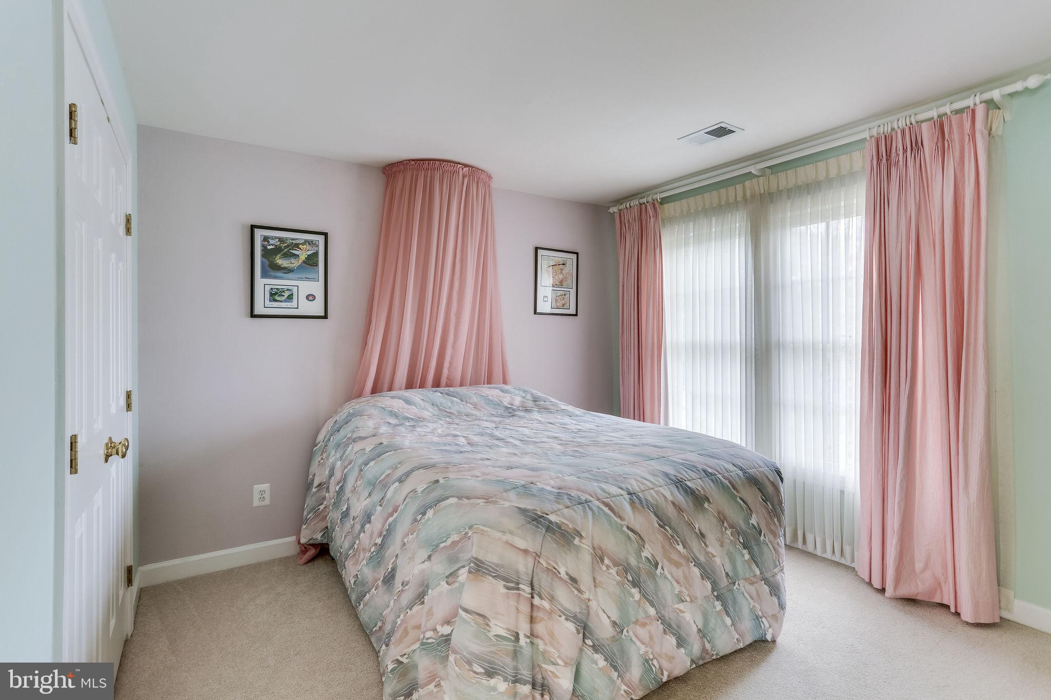 COURTHOUSE COMMONS - Residential