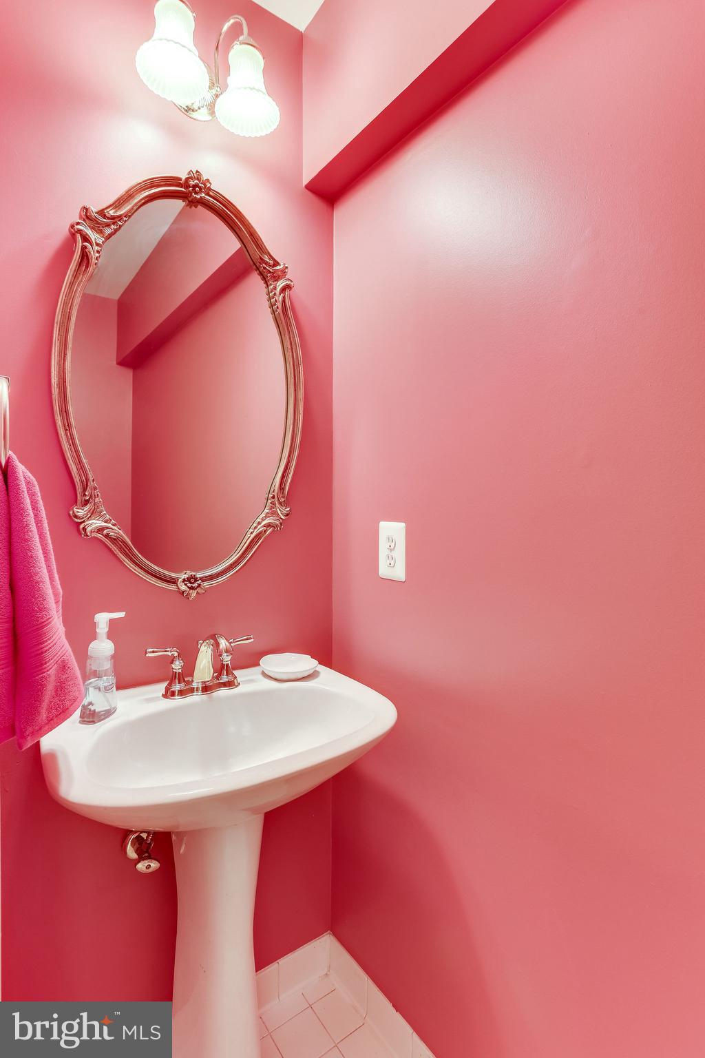 COURTHOUSE COMMONS - Residential