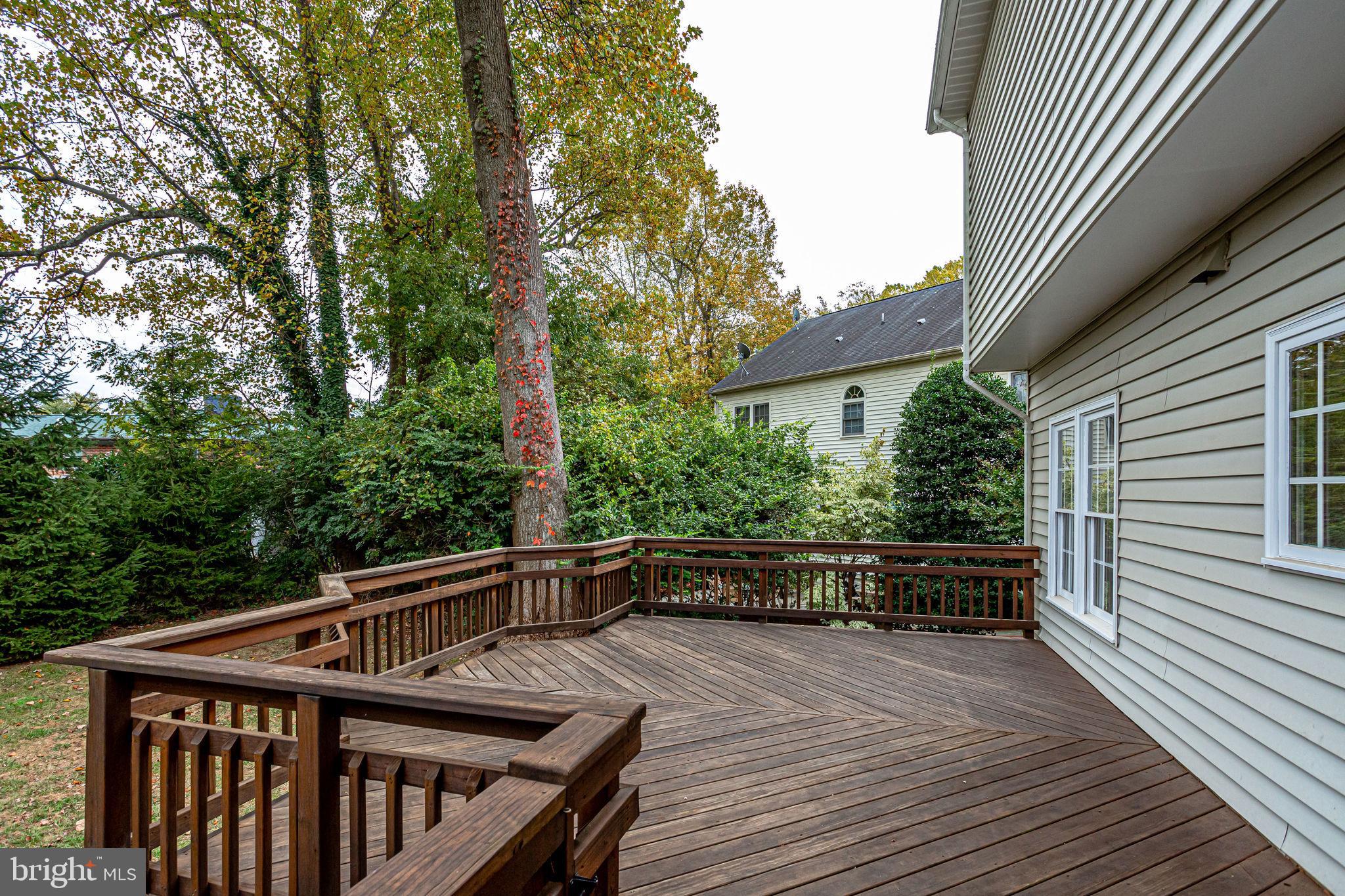 COURTHOUSE COMMONS - Residential