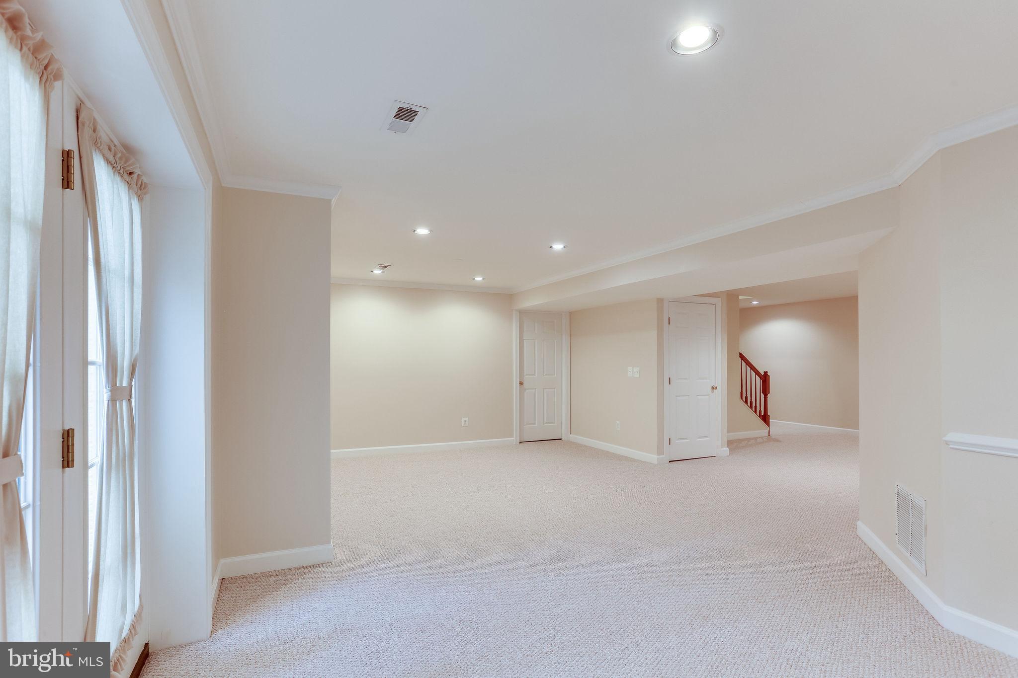 COURTHOUSE COMMONS - Residential