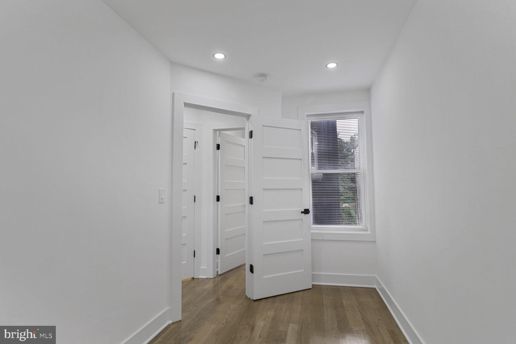 OLIVER - Residential