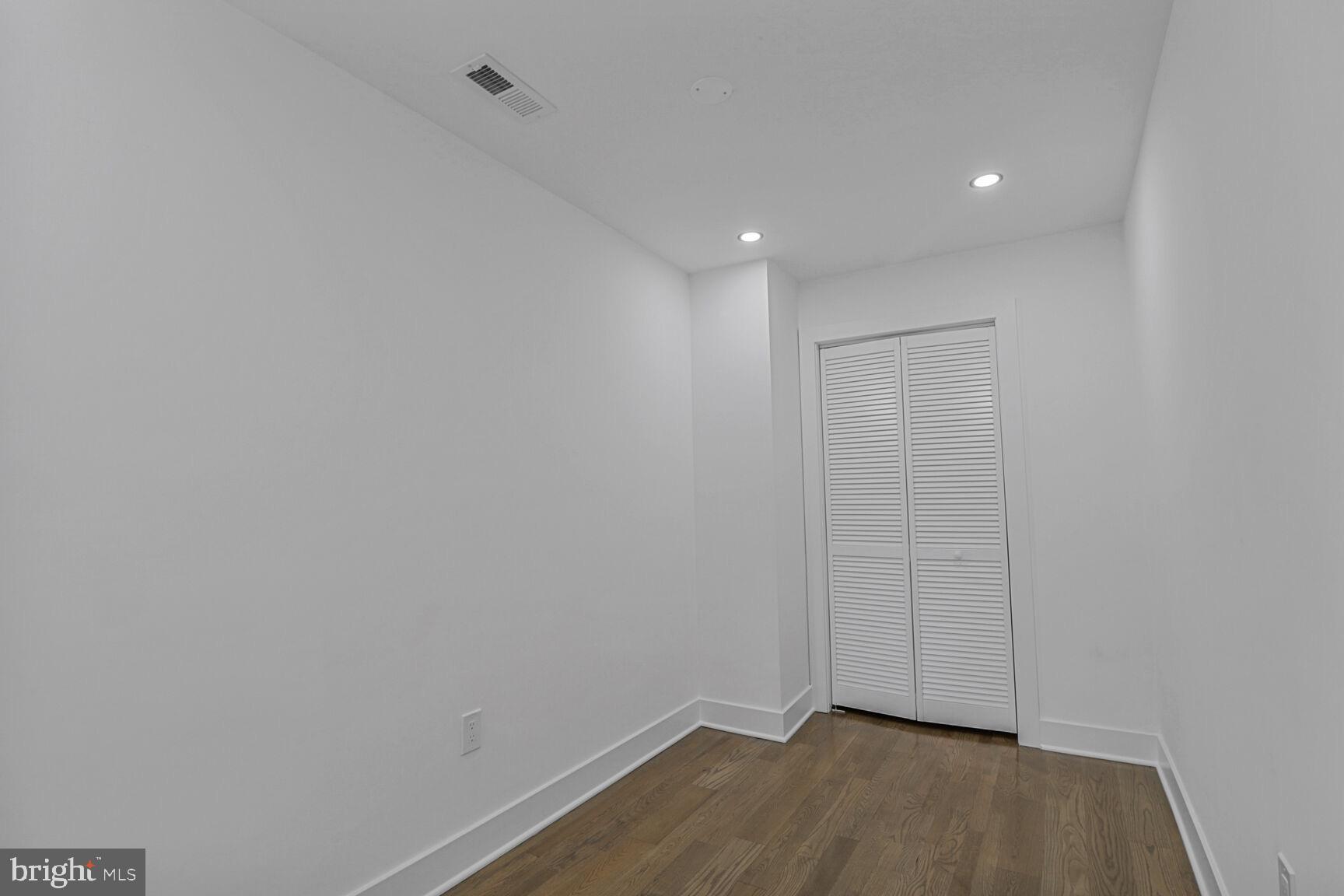 OLIVER - Residential