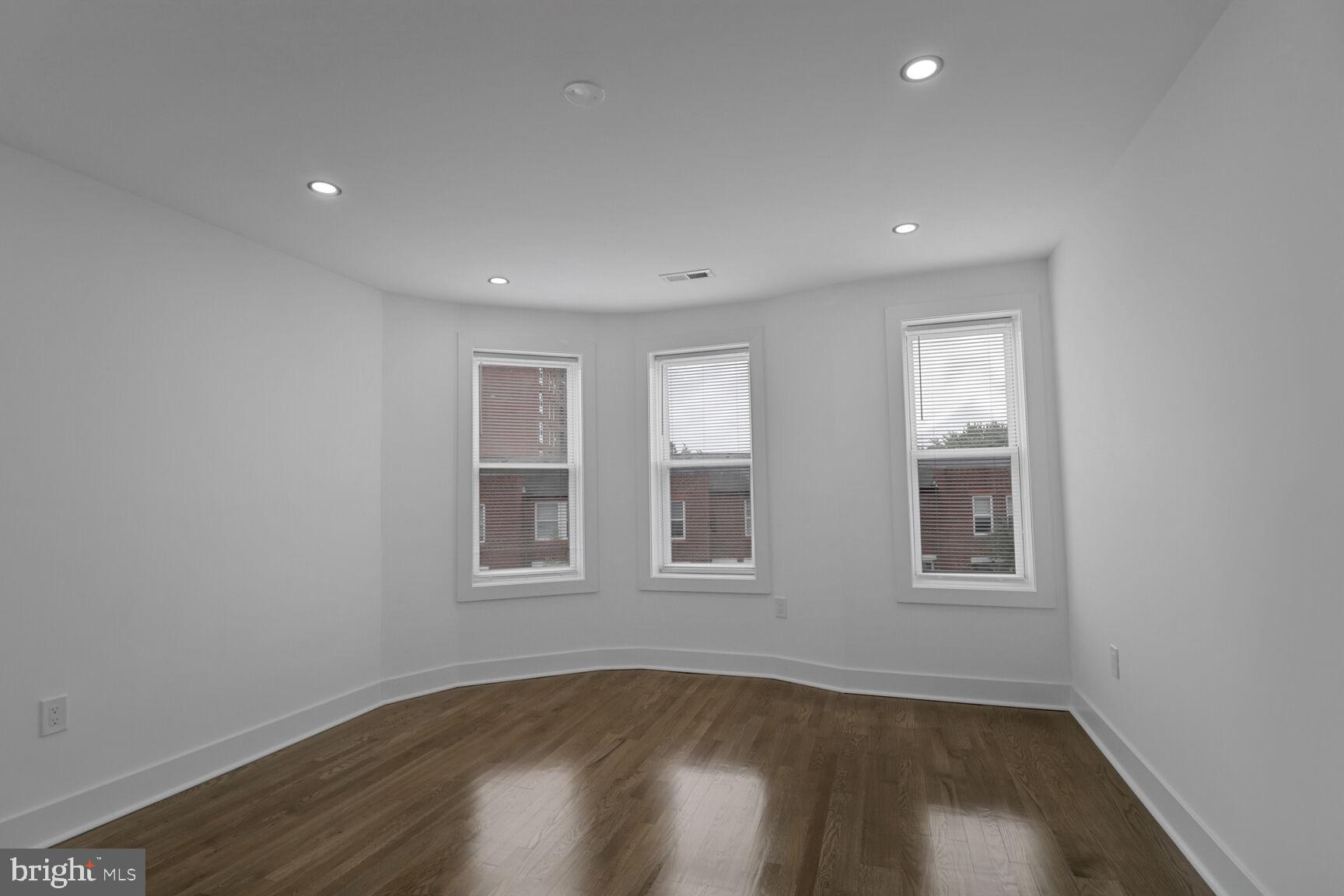 OLIVER - Residential