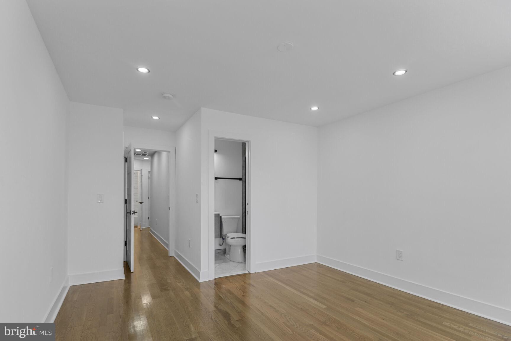 OLIVER - Residential