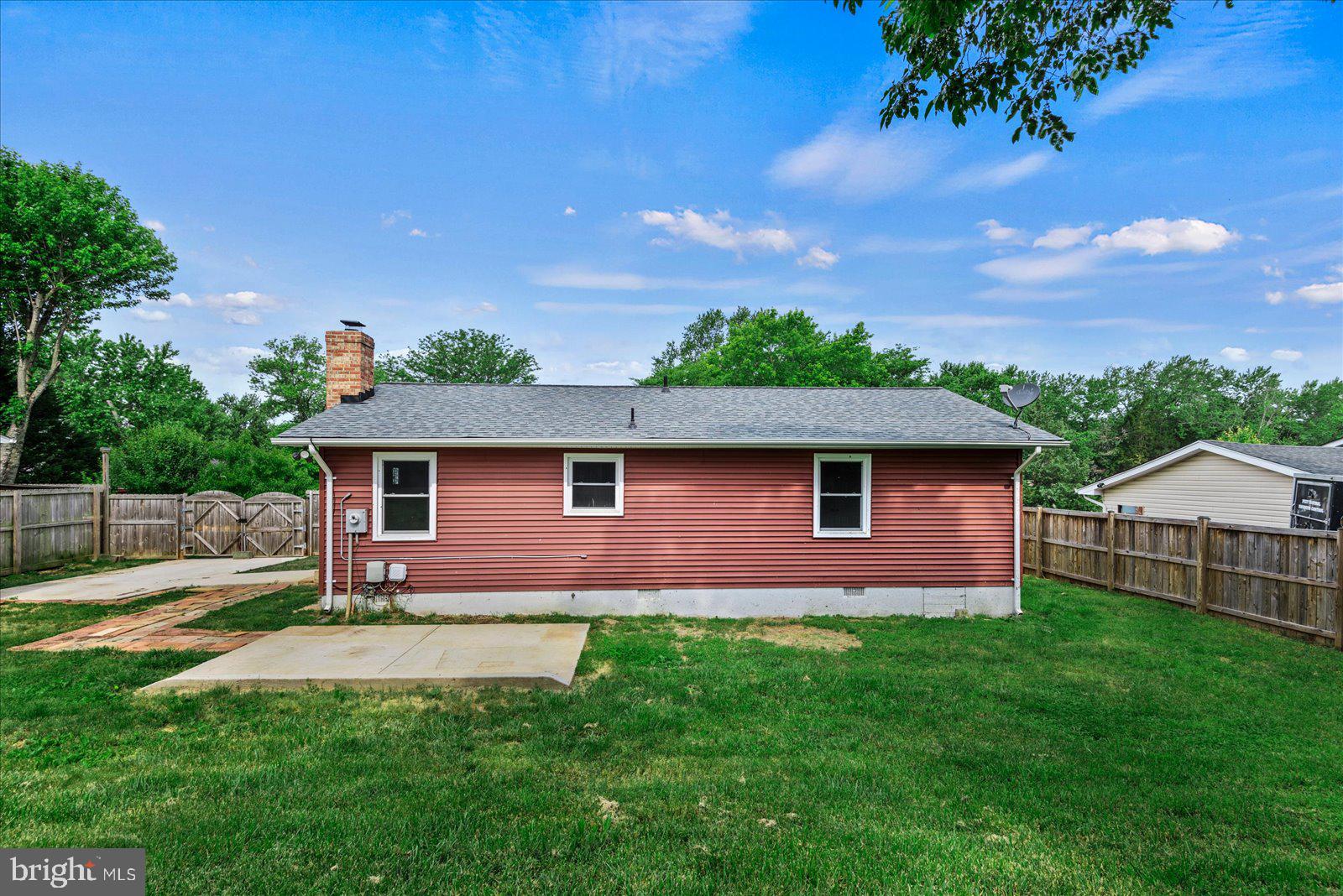 OAKRIDGE / COUNTRY RIDGE - Residential Lease