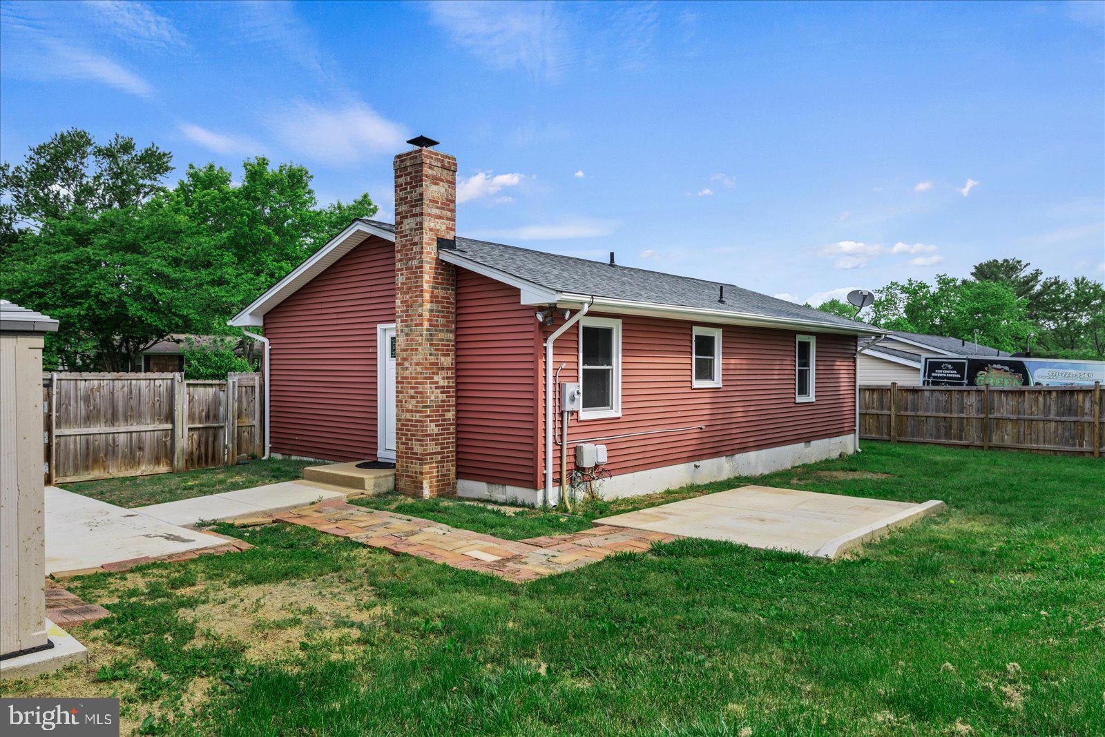 OAKRIDGE / COUNTRY RIDGE - Residential Lease