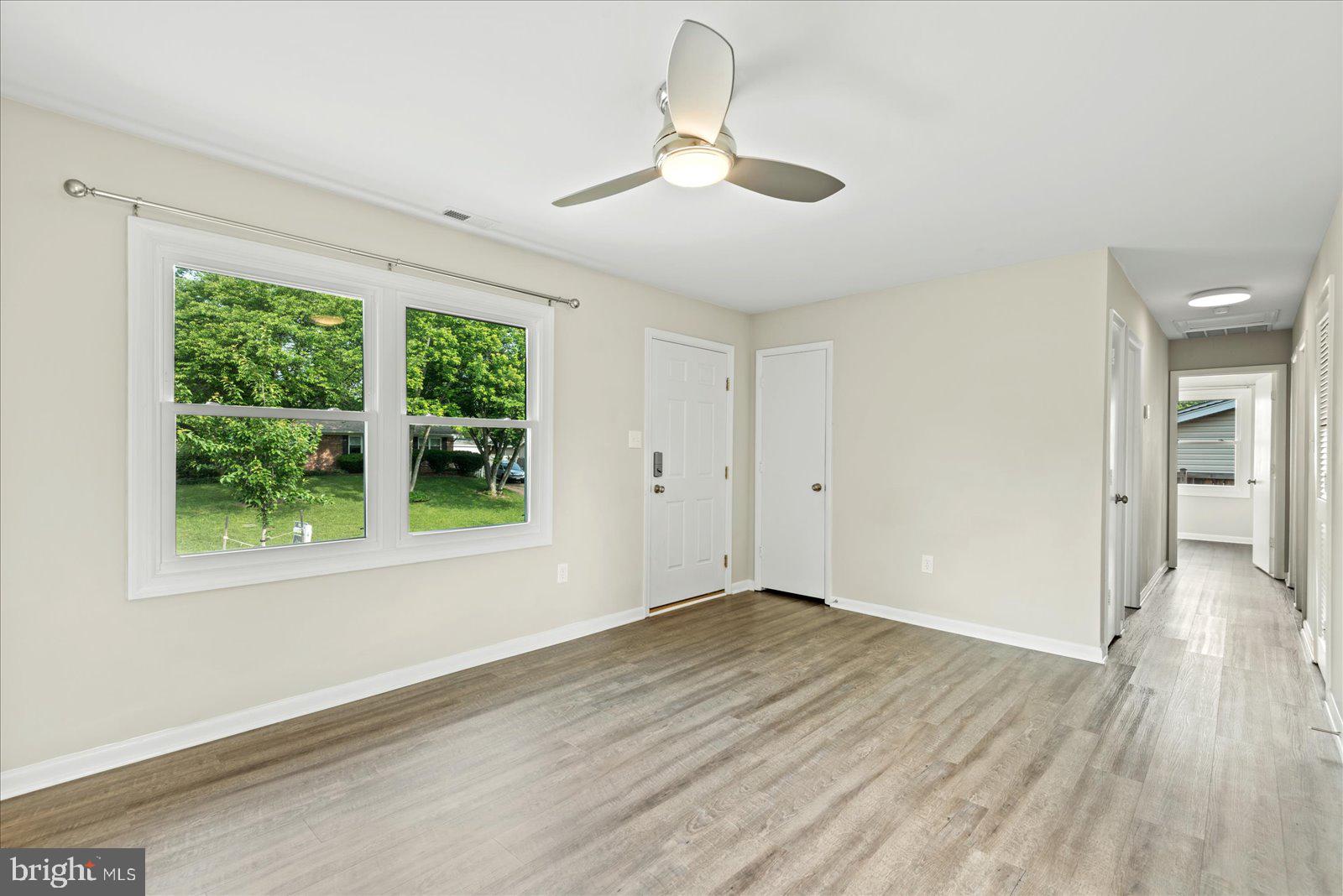 OAKRIDGE / COUNTRY RIDGE - Residential Lease