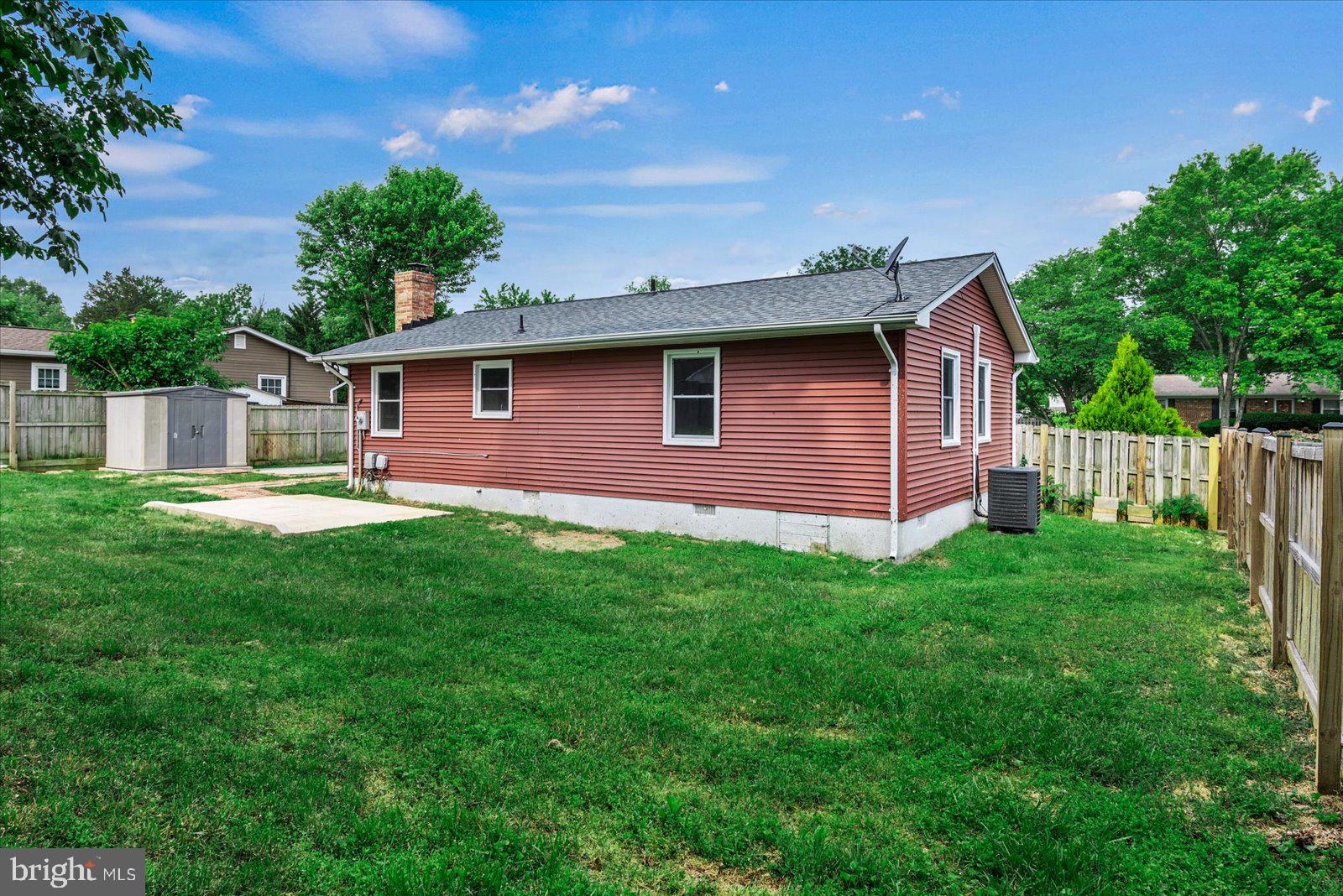 OAKRIDGE / COUNTRY RIDGE - Residential Lease