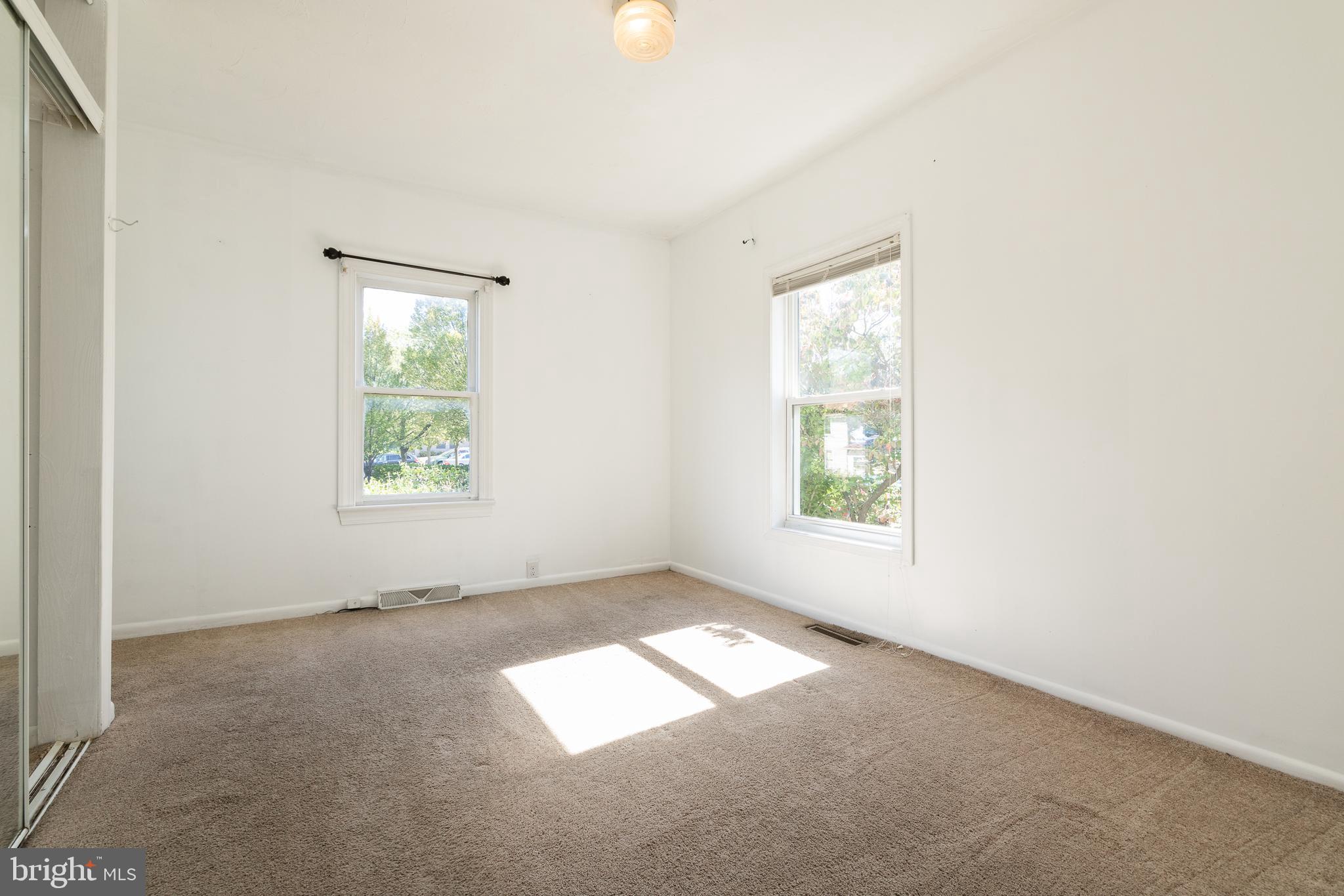 SHANNON HILL - Residential