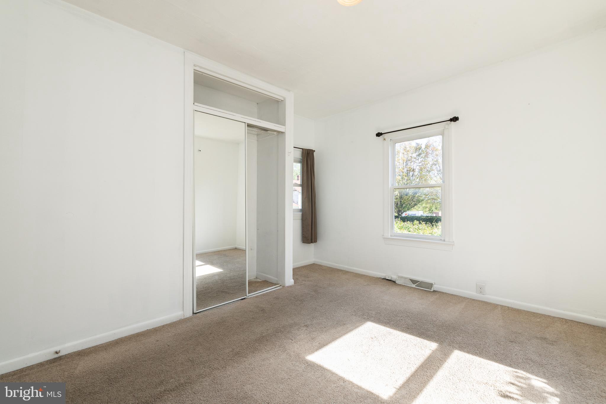 SHANNON HILL - Residential