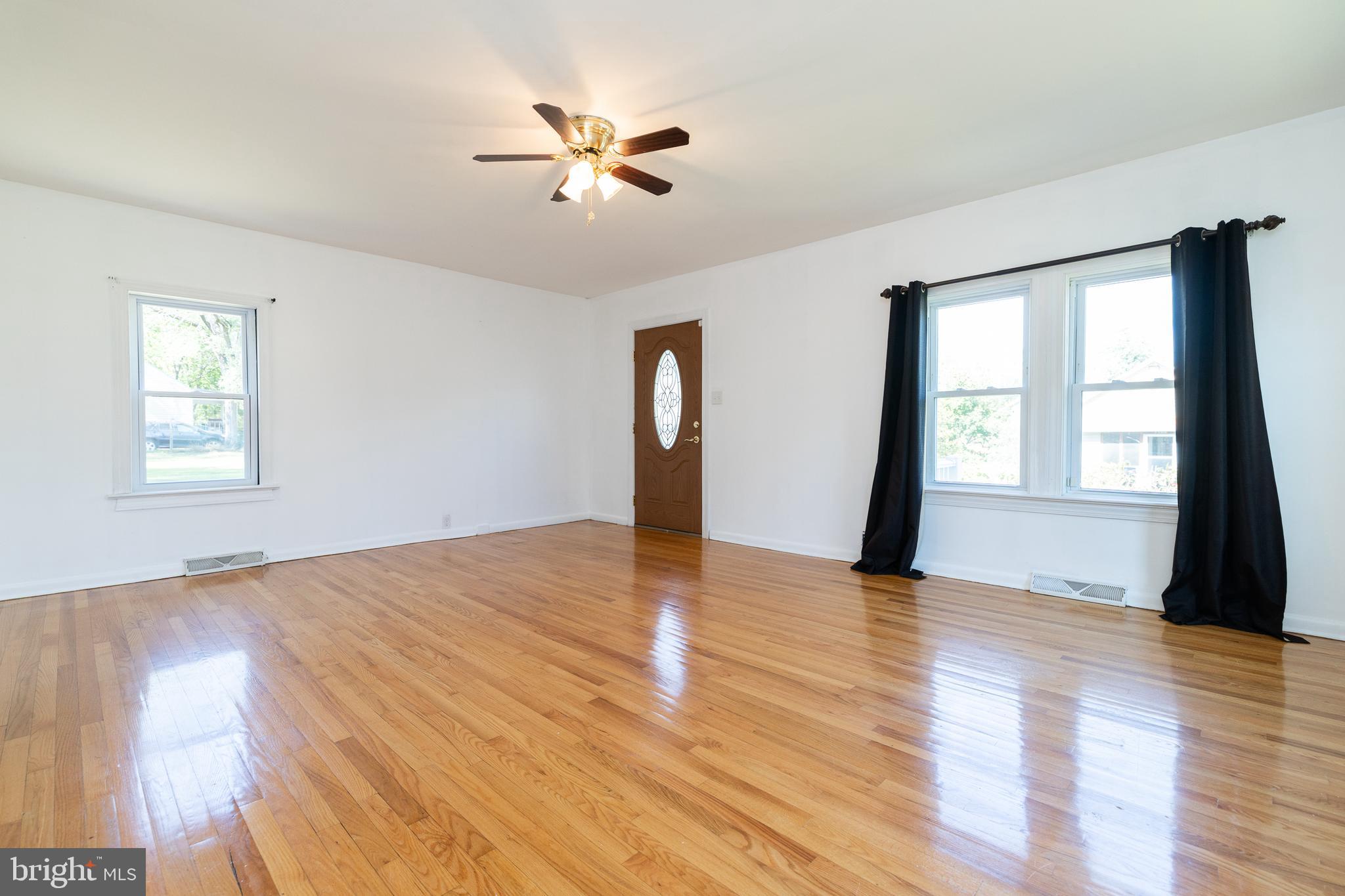 SHANNON HILL - Residential