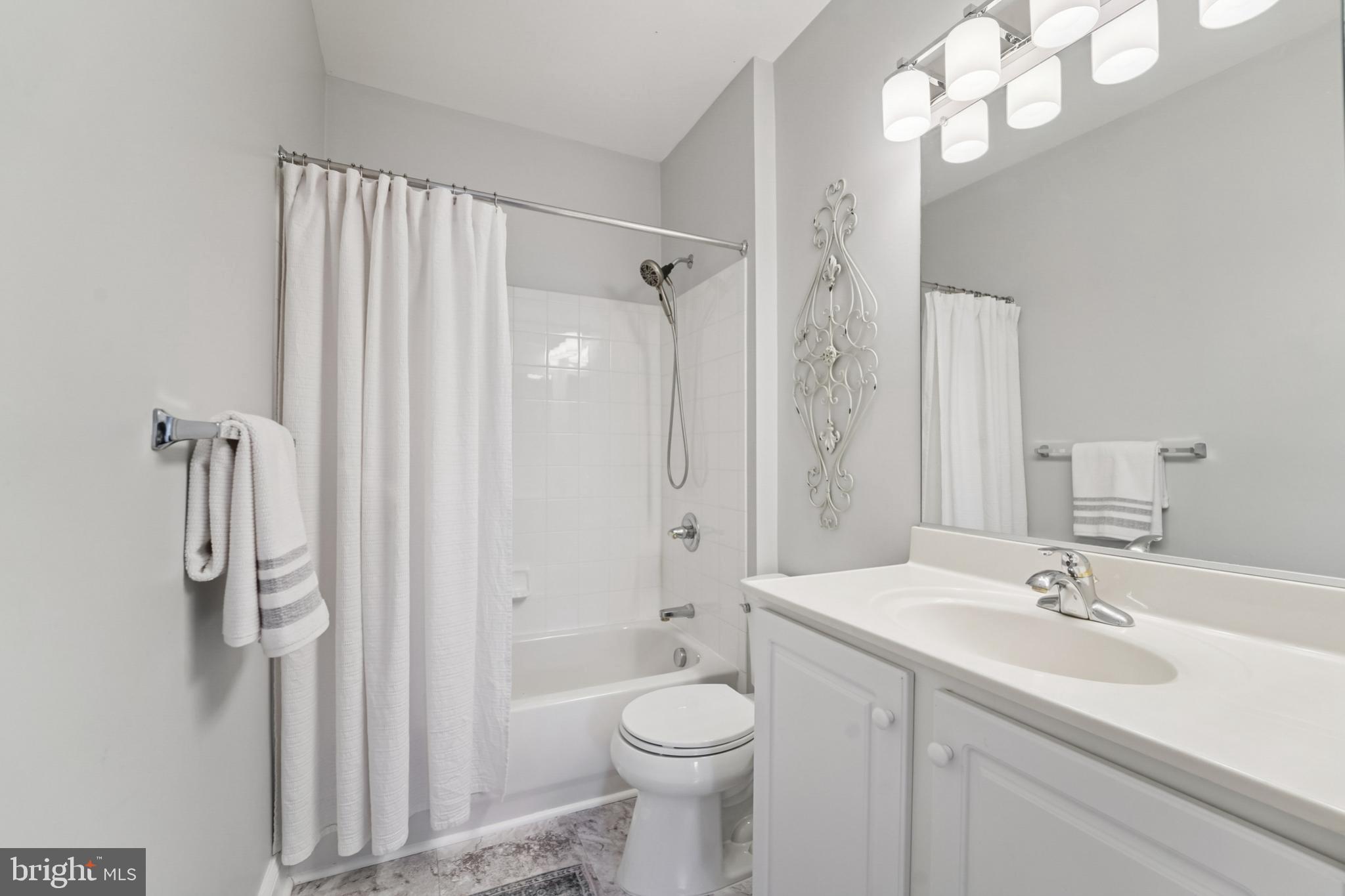 ELLICOTT HILLS - Residential