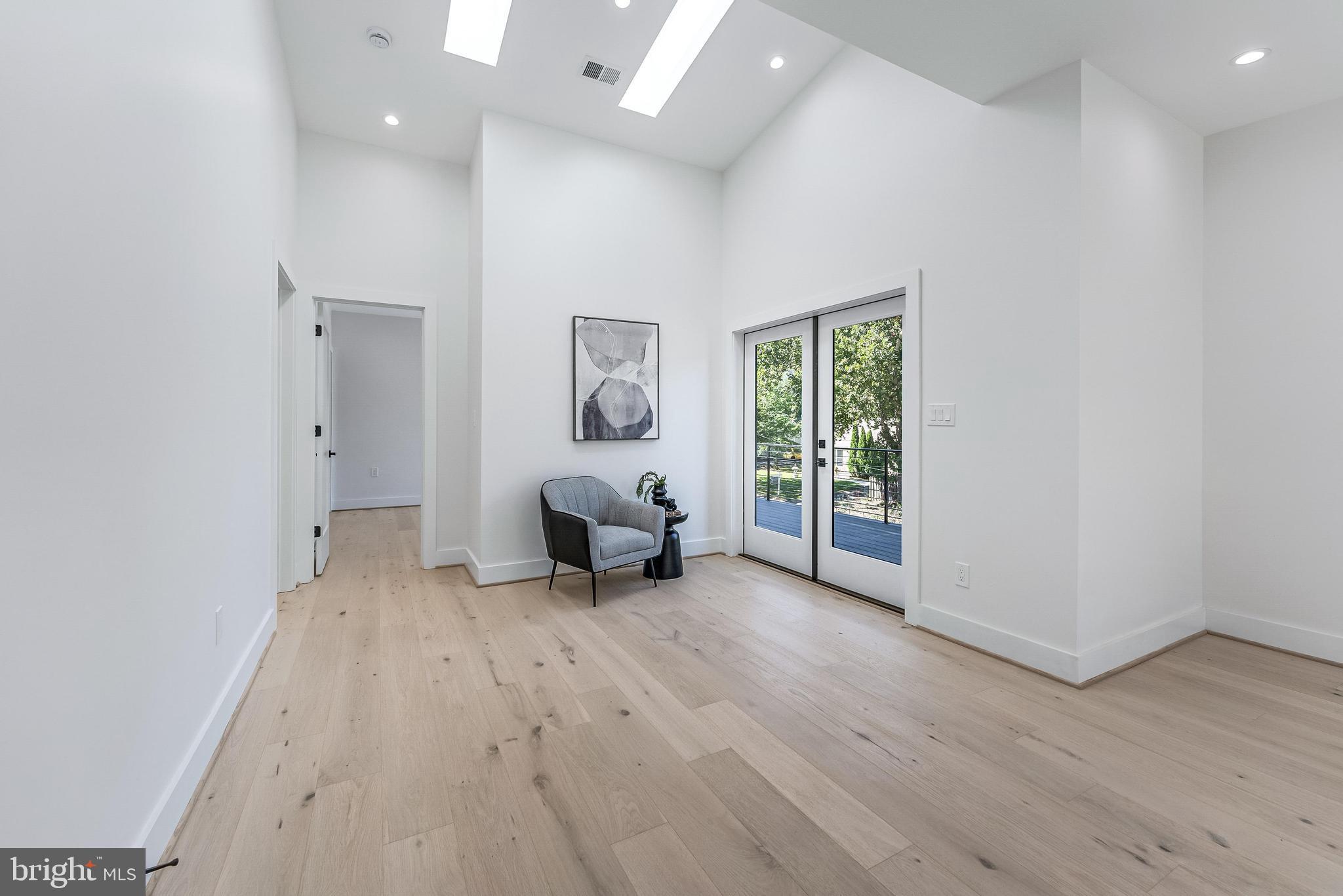 BEL AIR - Residential