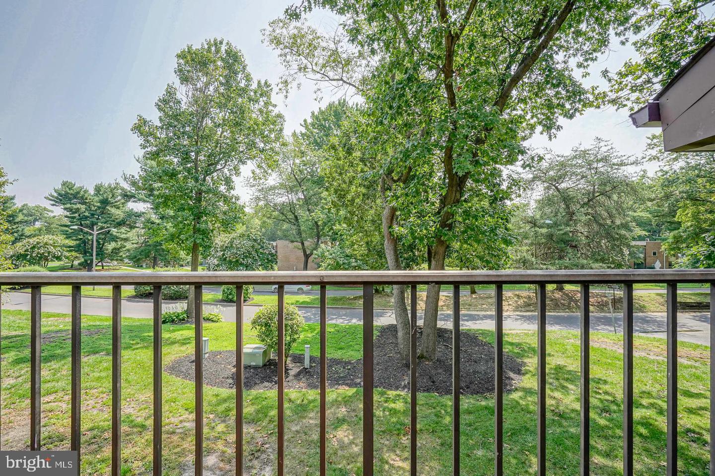 302 KELLY COVE B
