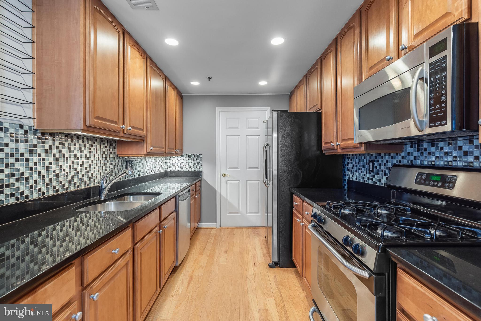 LORTON STATION NORTH CND - Residential