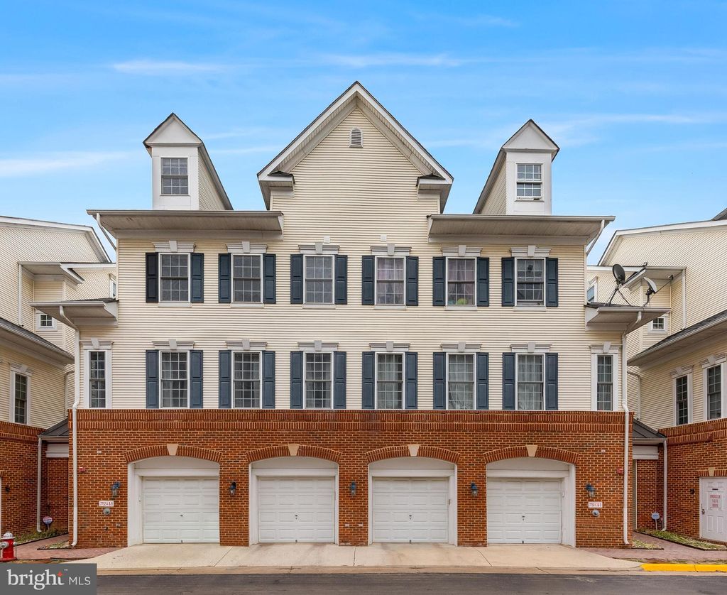 Photo of 7752 Milford Haven Drive #52B, LORTON, VA 22079 (MLS # VAFX2292580)