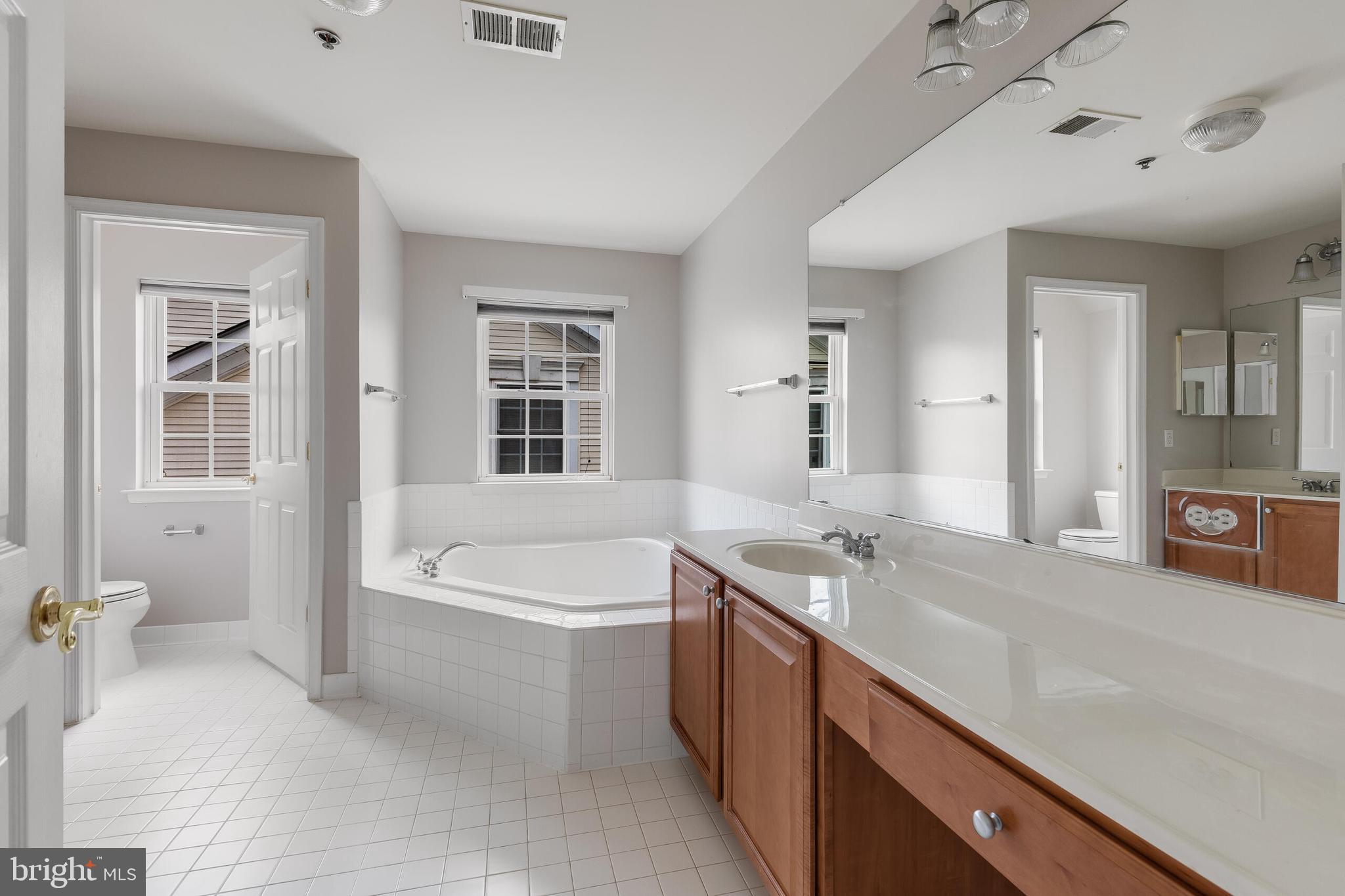 LORTON STATION NORTH CND - Residential