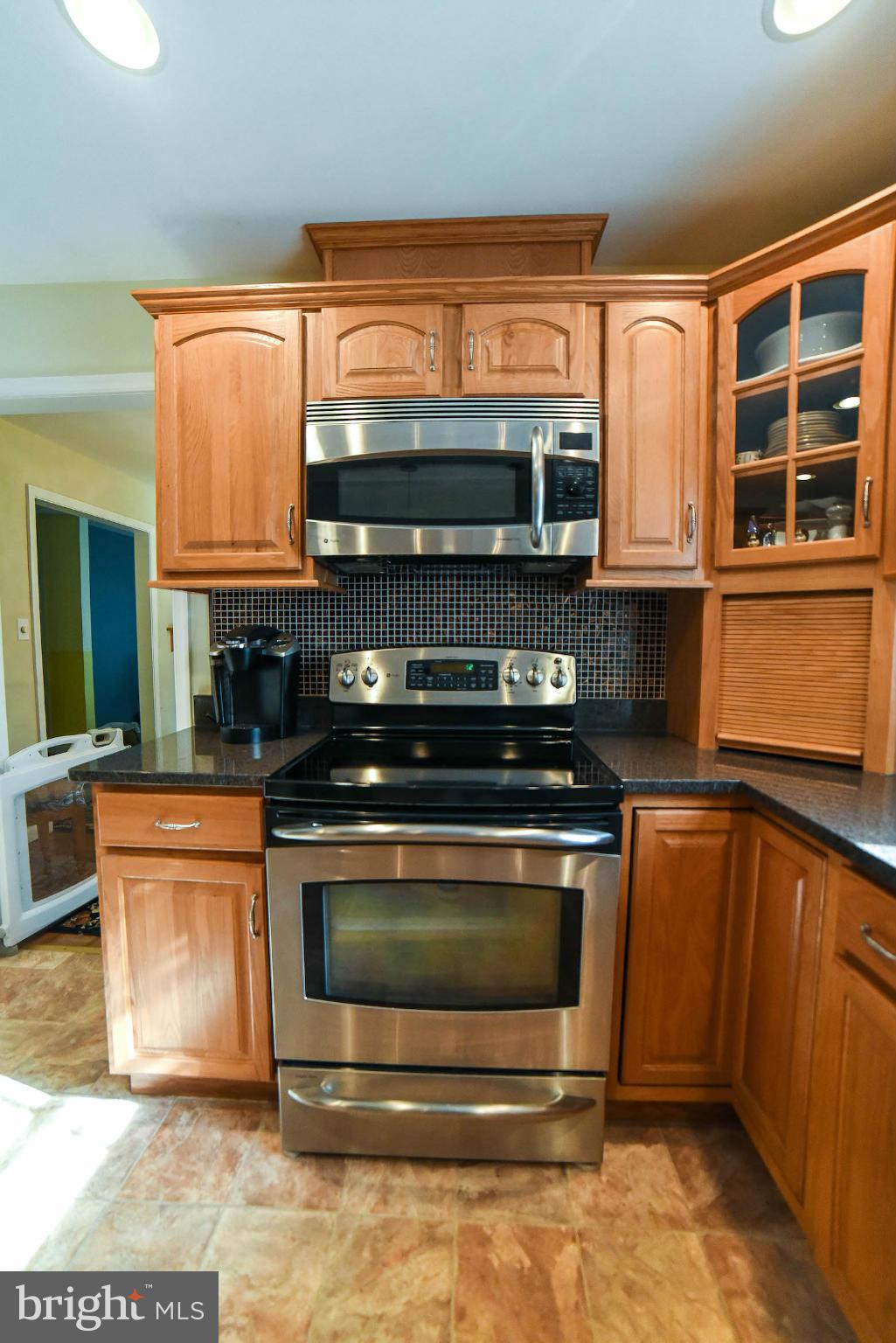 ESPERANZA FARMS - Residential Lease