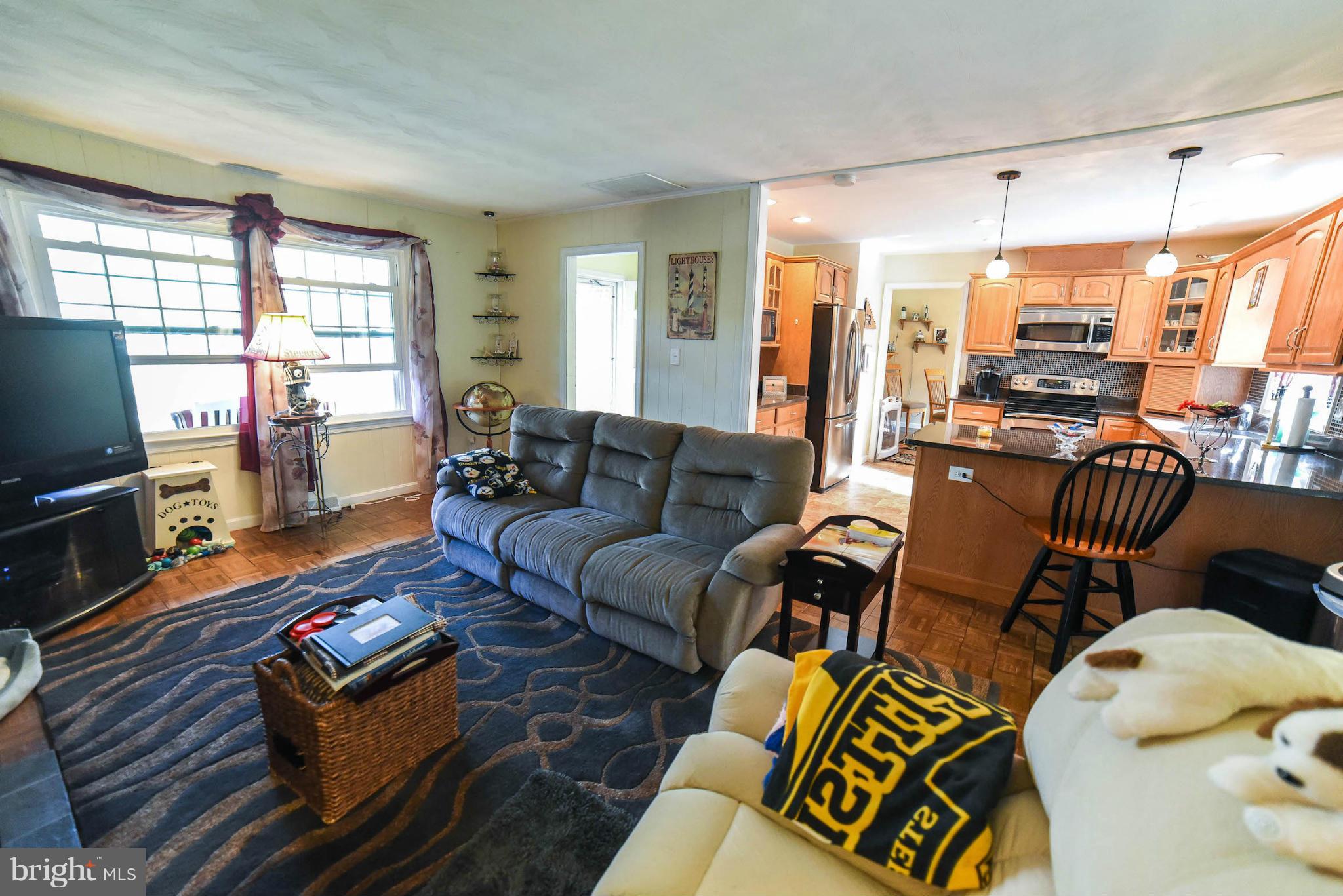 ESPERANZA FARMS - Residential Lease