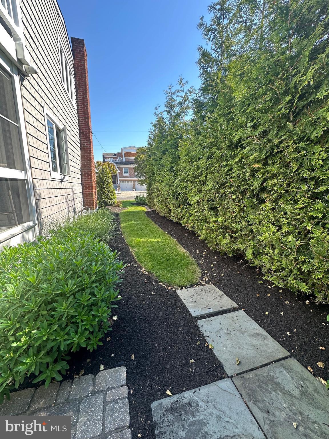 16 W 83RD STREET