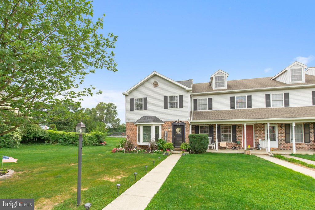 Photo of 1112 Hampden Drive, Strasburg, PA 17579 (MLS # PALA2056382)