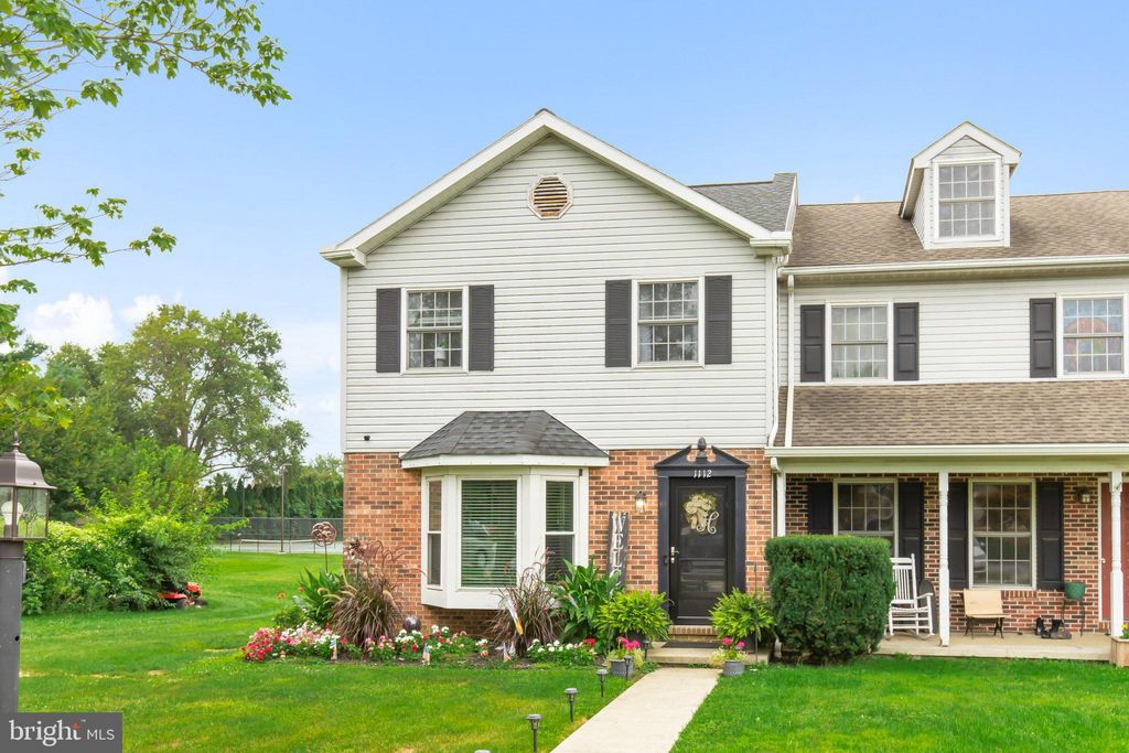 Photo of 1112 Hampden Drive, Strasburg, PA 17579 (MLS # PALA2056382)