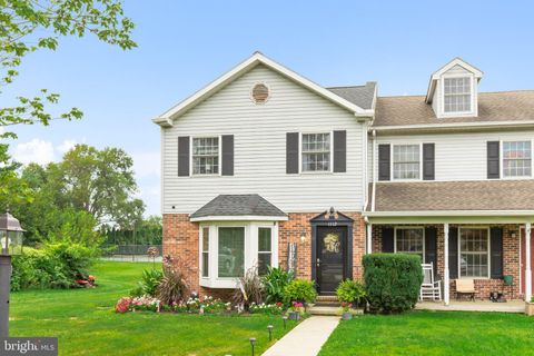 Photo of 1112 Hampden Drive, Strasburg, PA 17579 (MLS # PALA2056382)