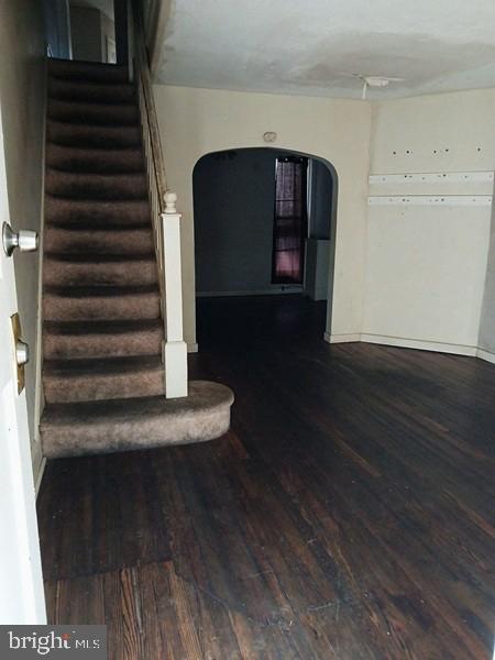 231 W ALBANUS STREET