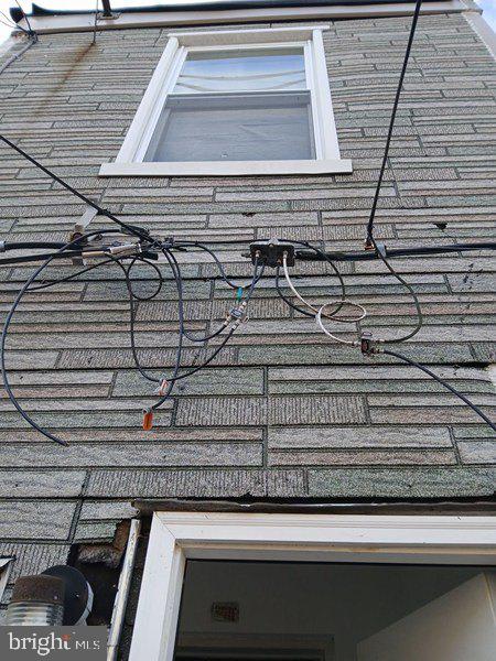 231 W ALBANUS STREET