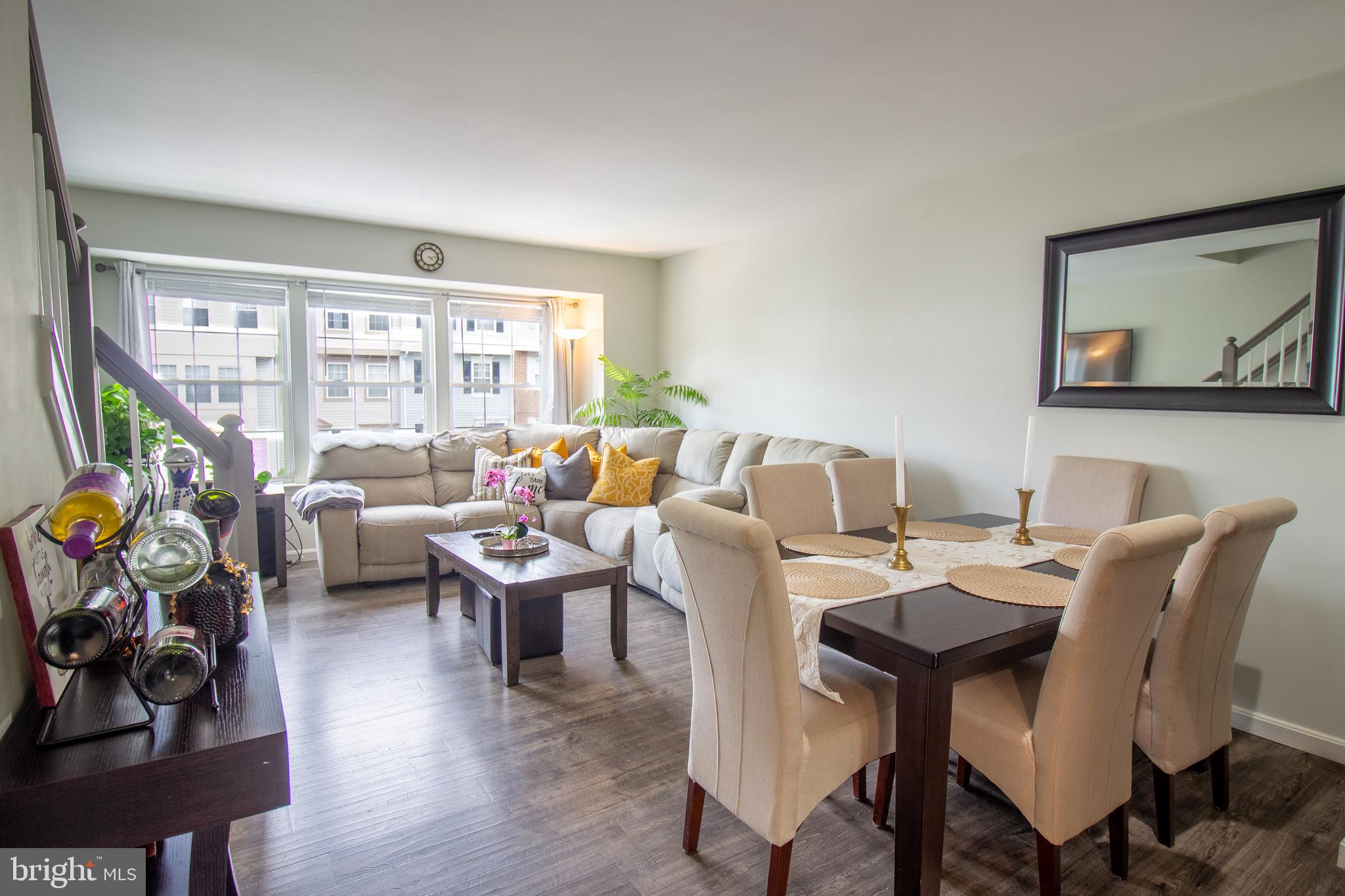 SHERBROOKE II TH CONDO - Residential Lease