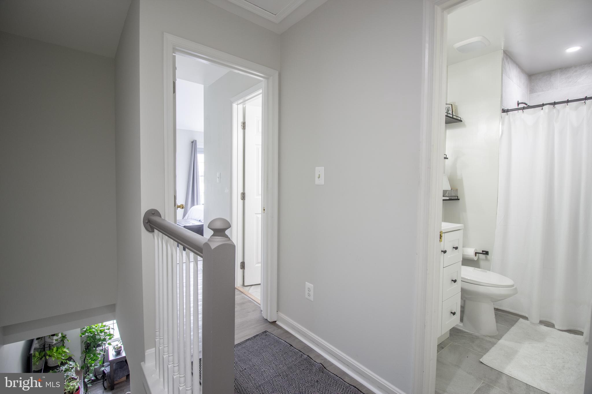 SHERBROOKE II TH CONDO - Residential Lease