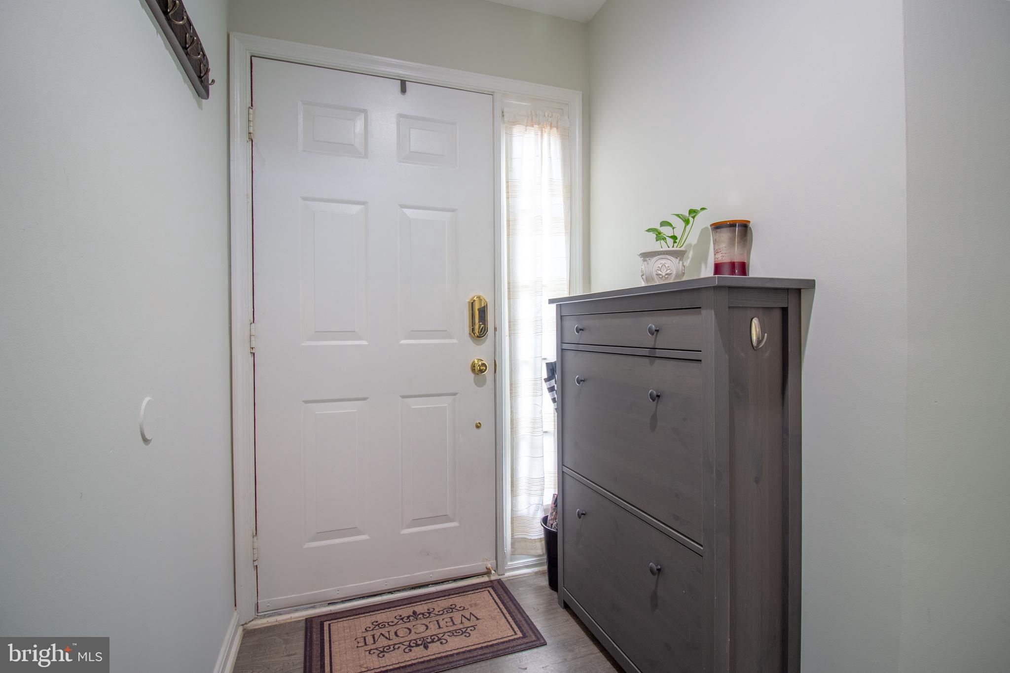 SHERBROOKE II TH CONDO - Residential Lease