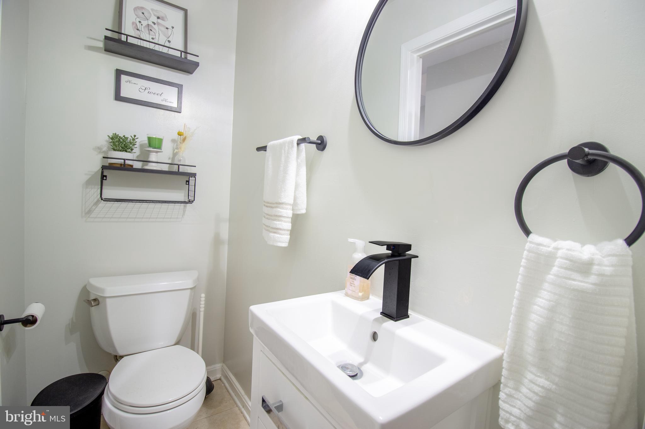 SHERBROOKE II TH CONDO - Residential Lease