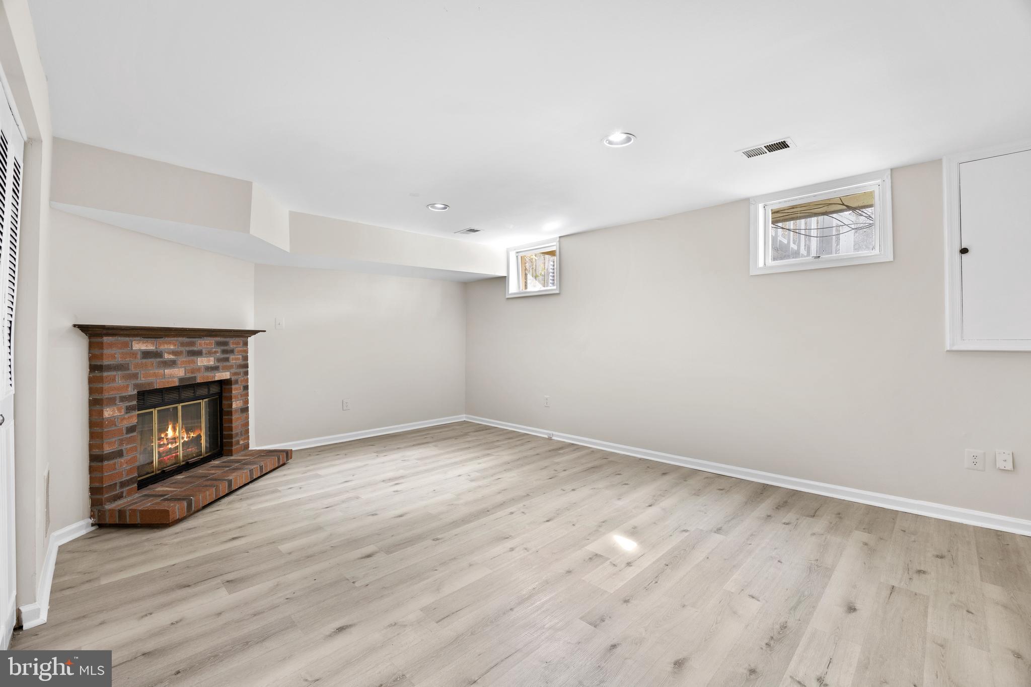 BRANDERMILL - Residential Lease