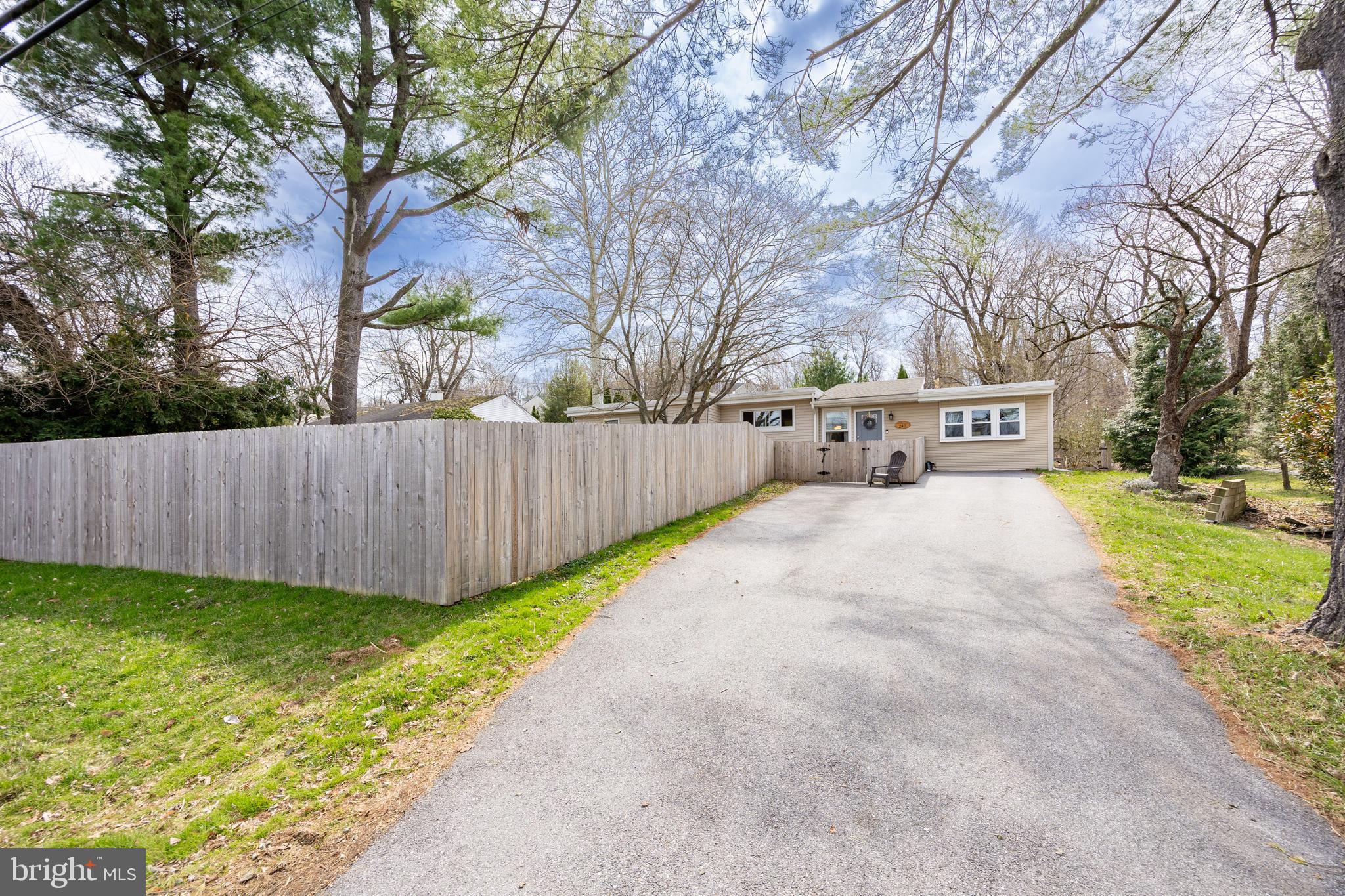 PICKERING SPRING F - Residential