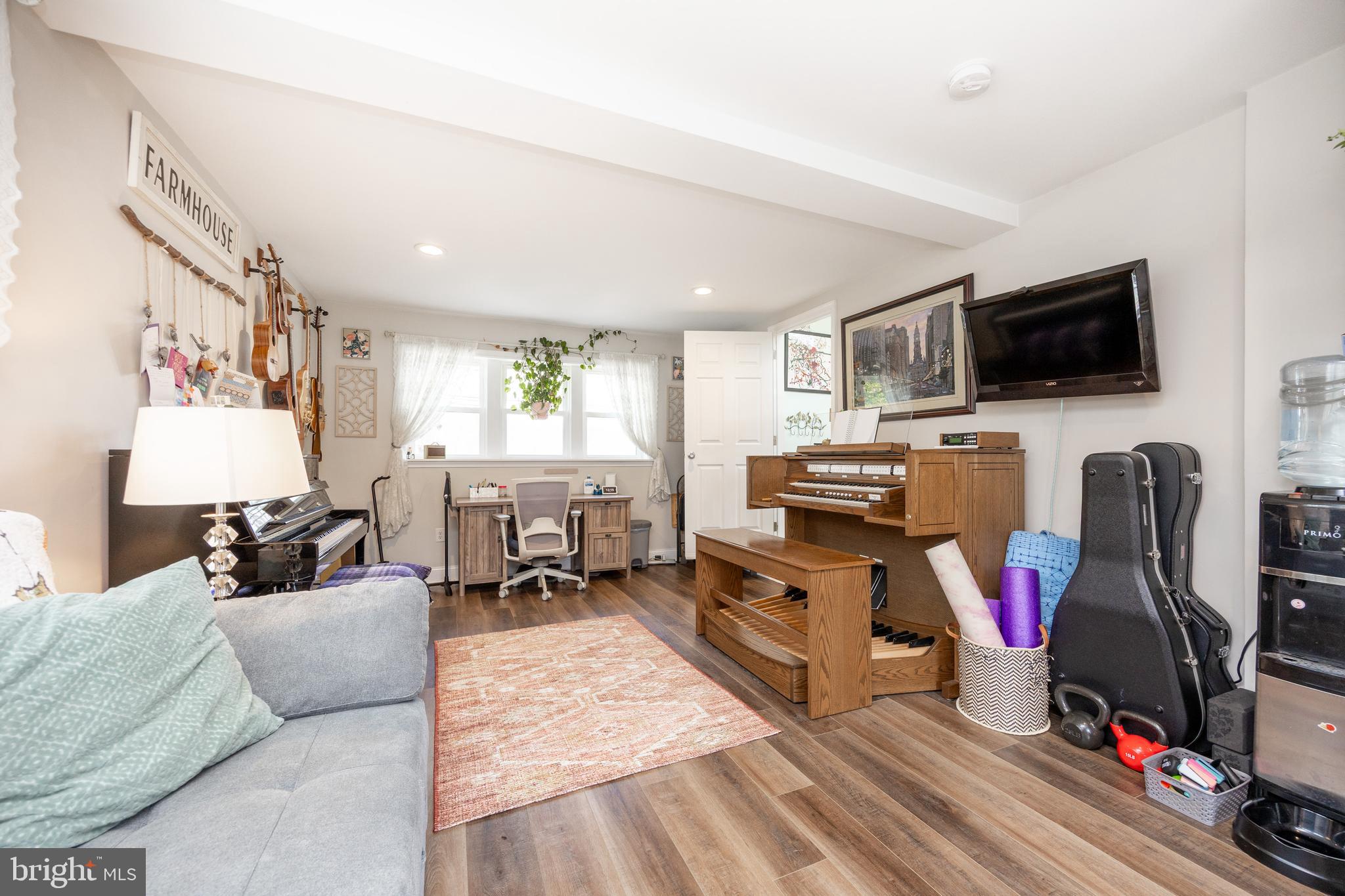 PICKERING SPRING F - Residential