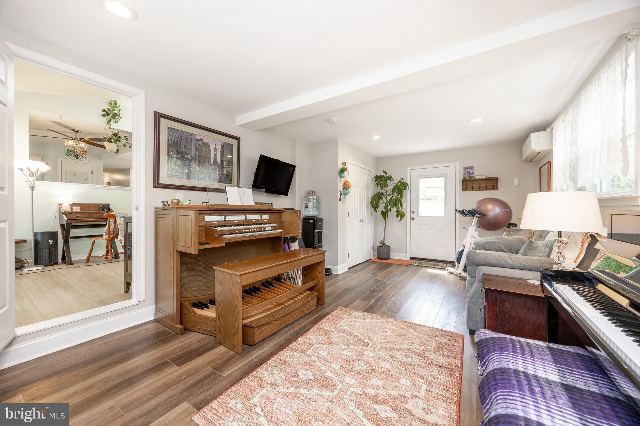 PICKERING SPRING F - Residential