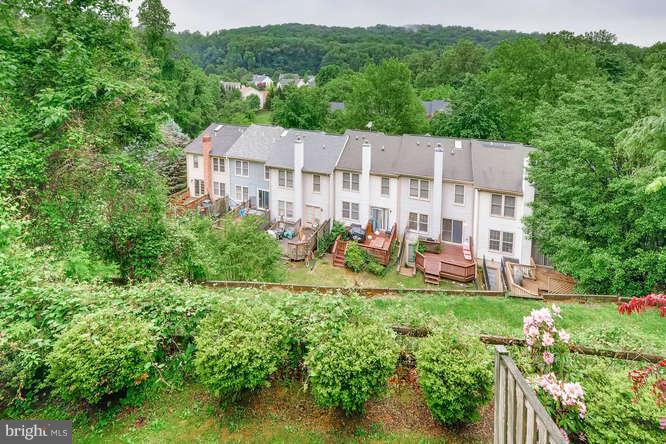 GREENSPRING EAST - Residential