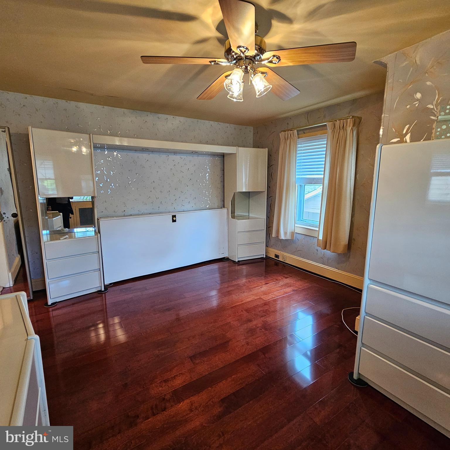 GWYNN OAK - Residential