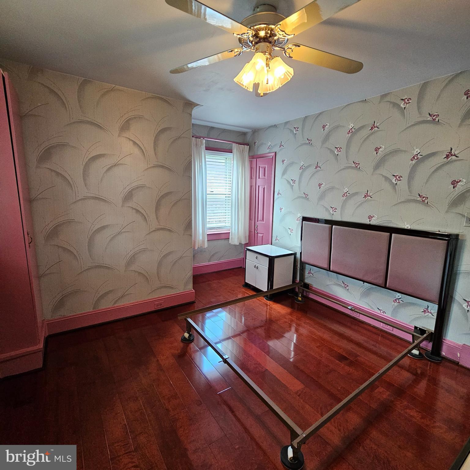 GWYNN OAK - Residential