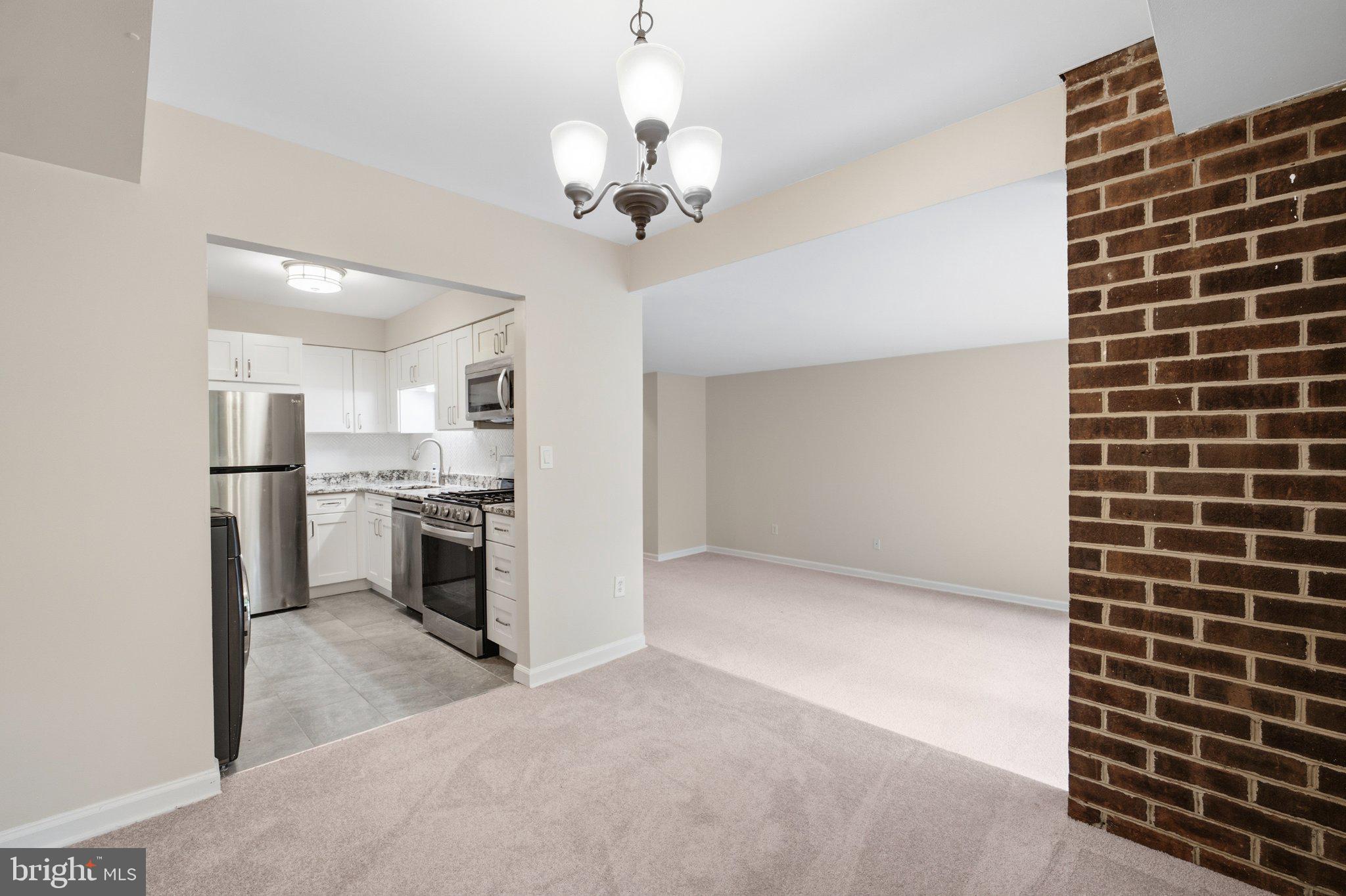 2005 COLERIDGE DRIVE 13-101