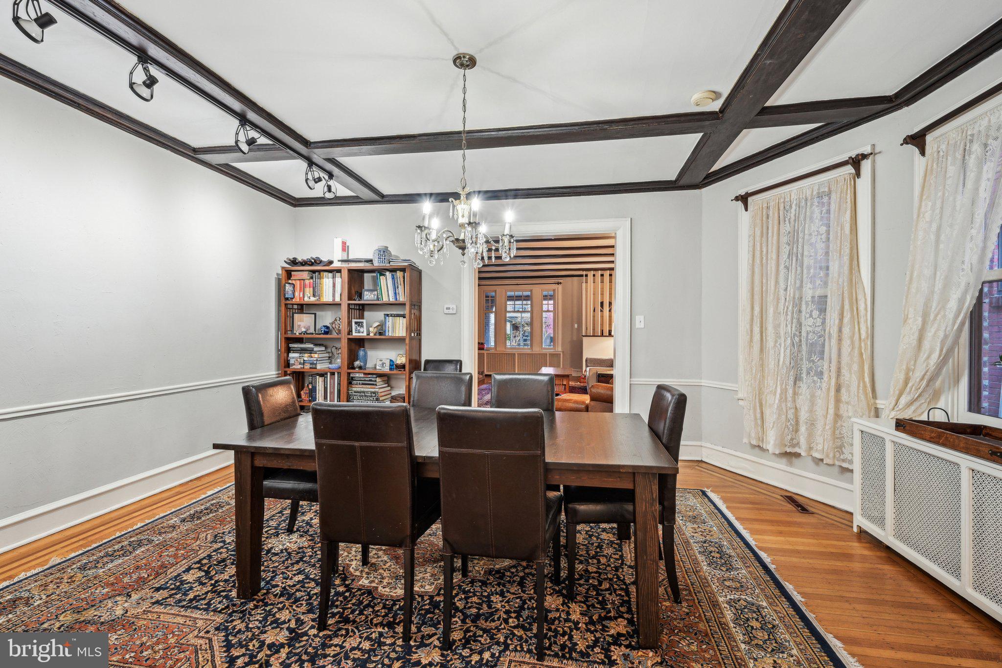 UNIVERSITY CITY - Residential