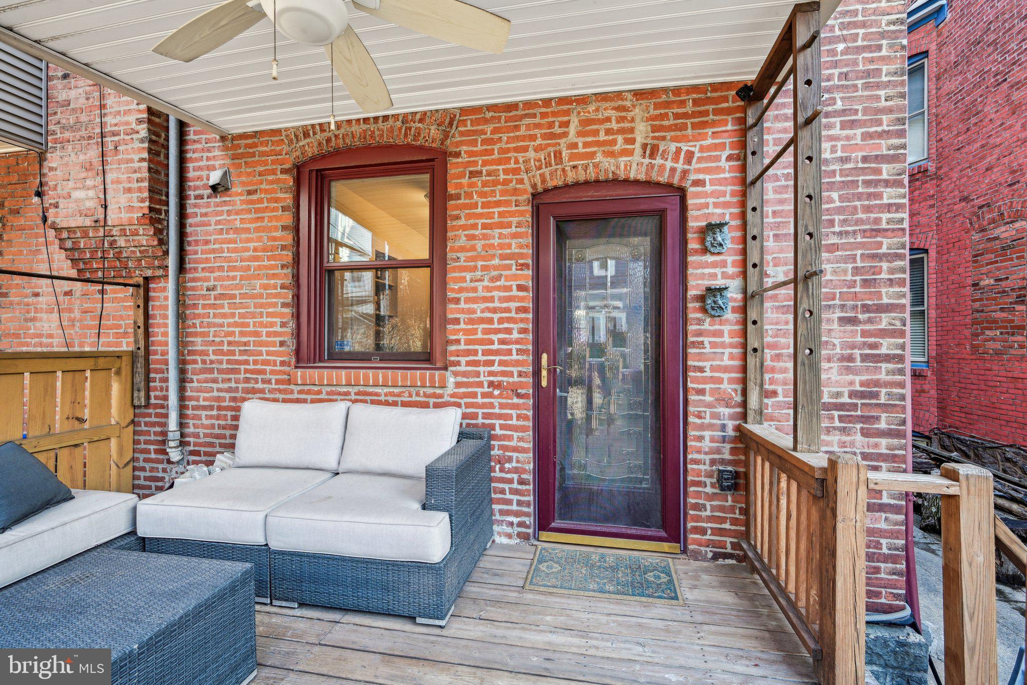 UNIVERSITY CITY - Residential